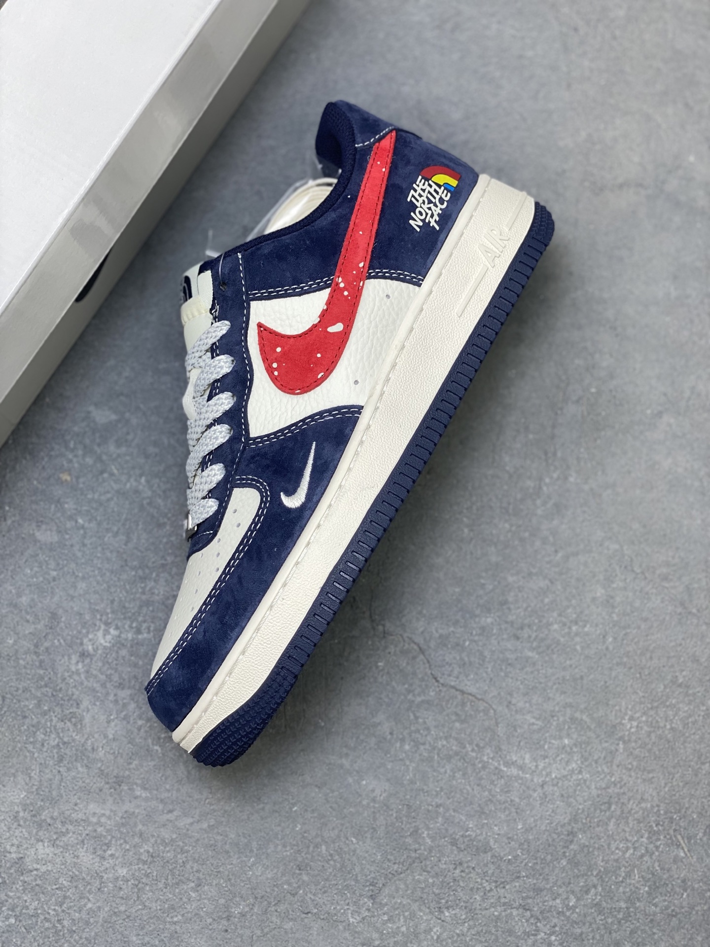 Nike Air Force 1 '07 Low Sneakers - Limited Edition, Comfortable and Durable 8 i1754419890375 7994 0 6