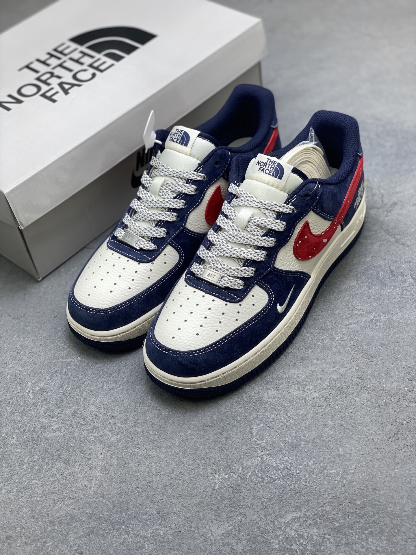 Nike Air Force 1 '07 Low Sneakers - Limited Edition, Comfortable and Durable 9 i1754419903056 1208 0 7