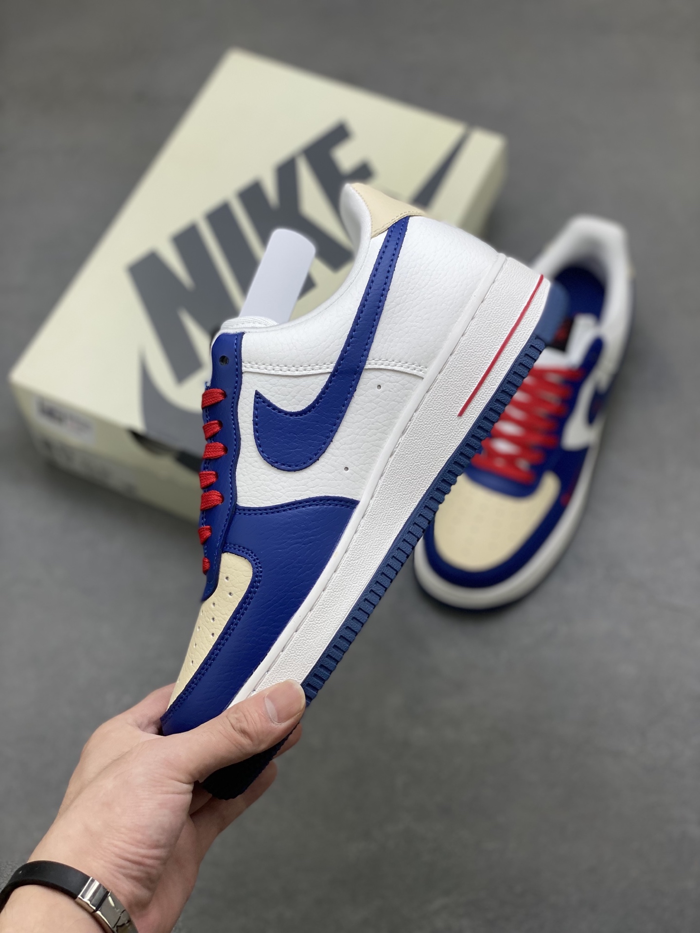 Nike Air Force 1 '07 Low White Blue Red Casual Sneakers DQ6628-163 4 i1754420166662 2936 0 2