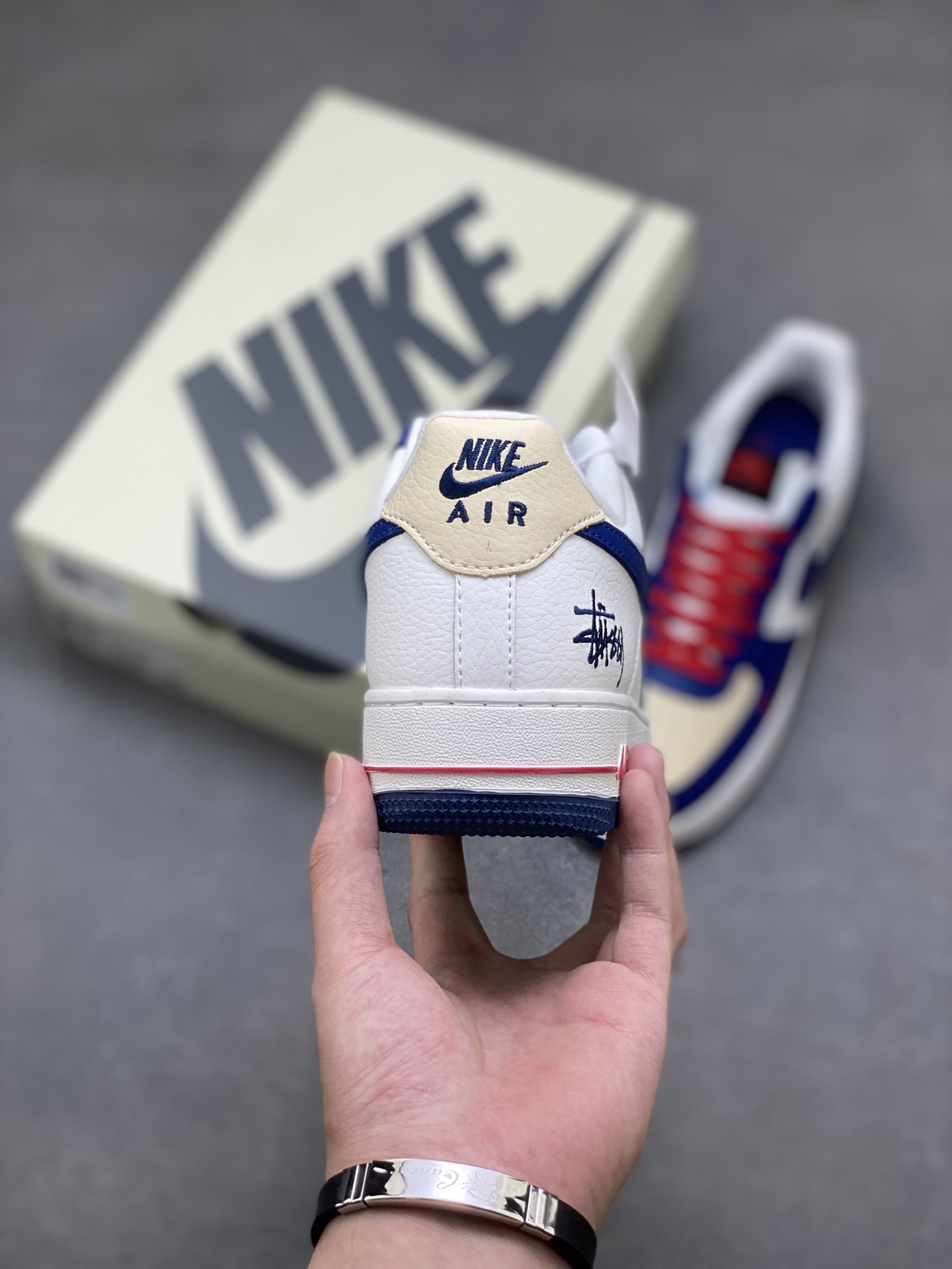 Nike Air Force 1 '07 Low White Blue Red Casual Sneakers DQ6628-163 5 i1754420170821 347 0 3