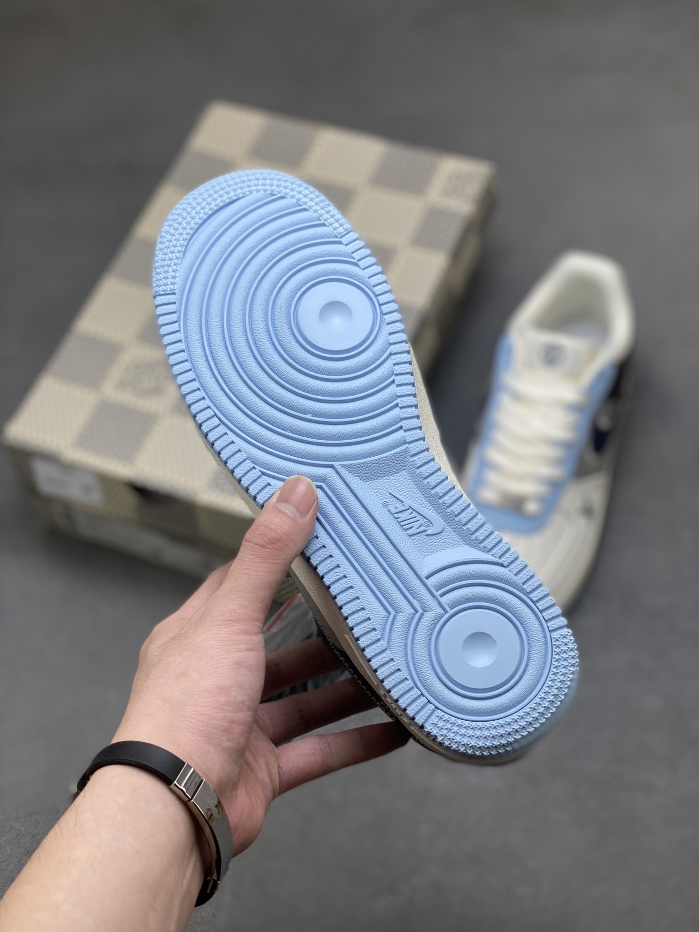 Nike Air Force 1 '07 Low Louis Vuitton Custom Sneakers - Limited Edition 7 i1754505420169 1962 0 5