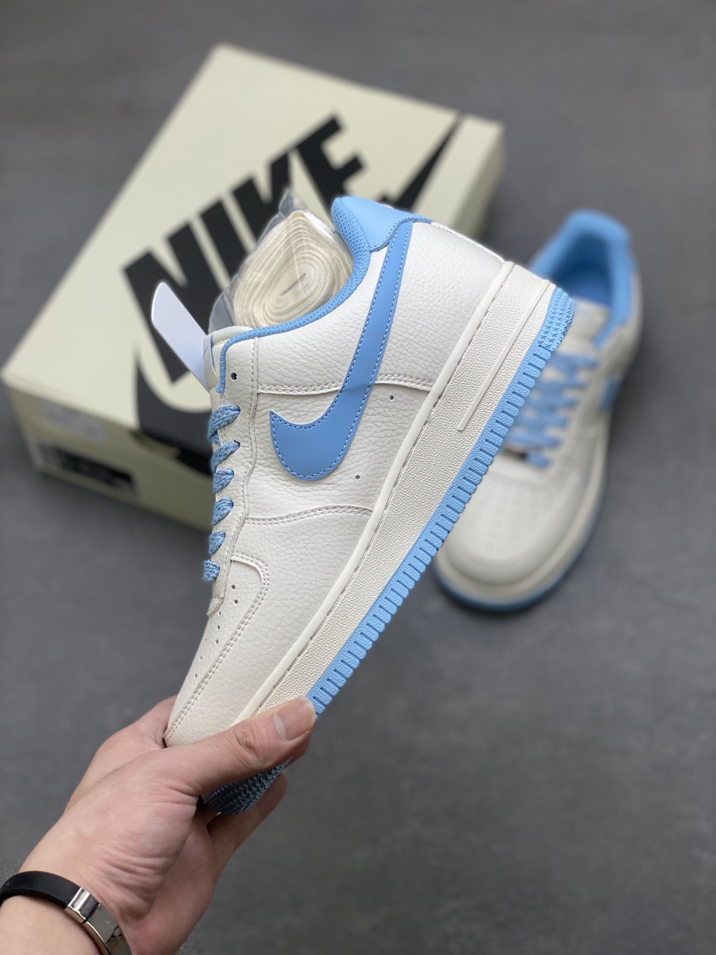 Nike Air Force 1 '07 Low Sneakers - Folded Stitching & Full-Length Air Cushion 4 i1754670207666 3512 0 2