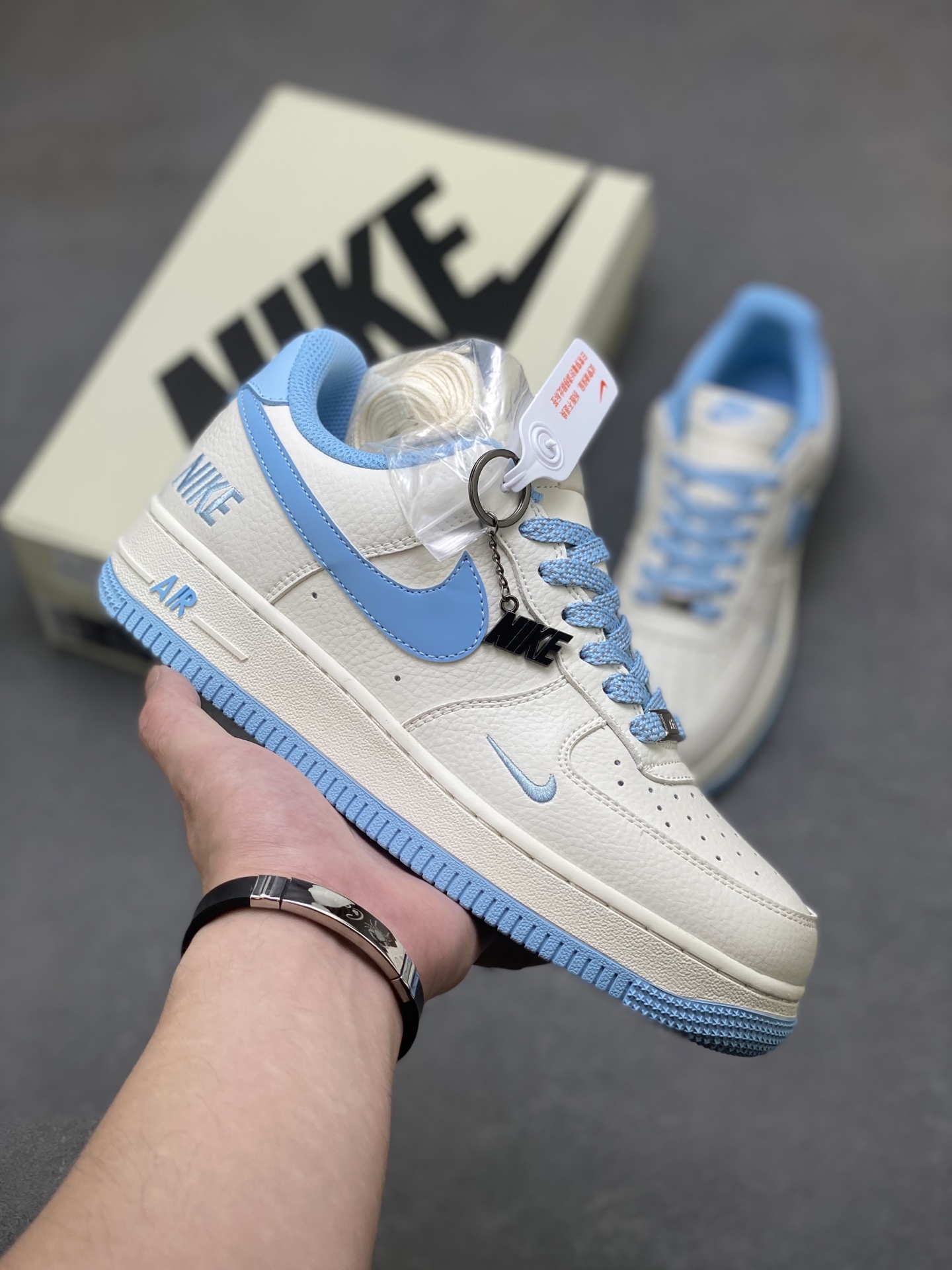 Nike Air Force 1 '07 Low Sneakers - Folded Stitching & Full-Length Air Cushion 2 i1754670216135 9751 0 0