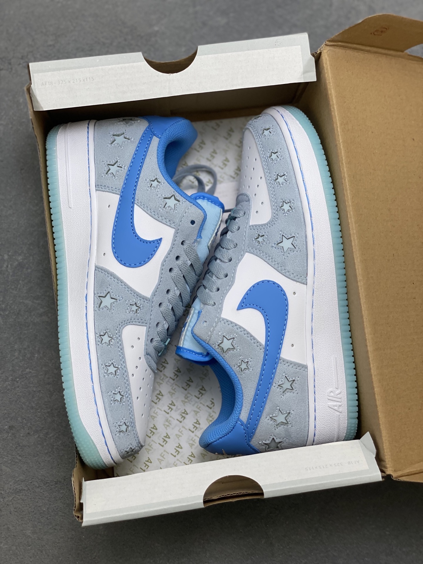 Nike Air Force 1 '07 Low Blue Star Sneakers HQ8051-400 Limited Edition 10 i1754670402456 3942 0 8