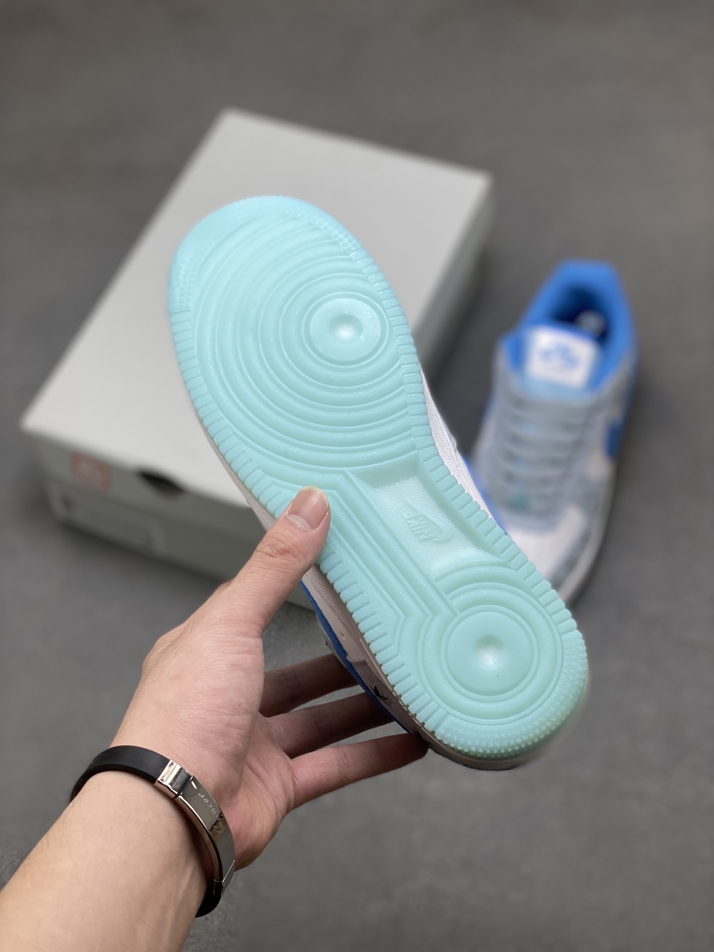 Nike Air Force 1 '07 Low Blue Star Sneakers HQ8051-400 Limited Edition 7 i1754670404784 143 0 5