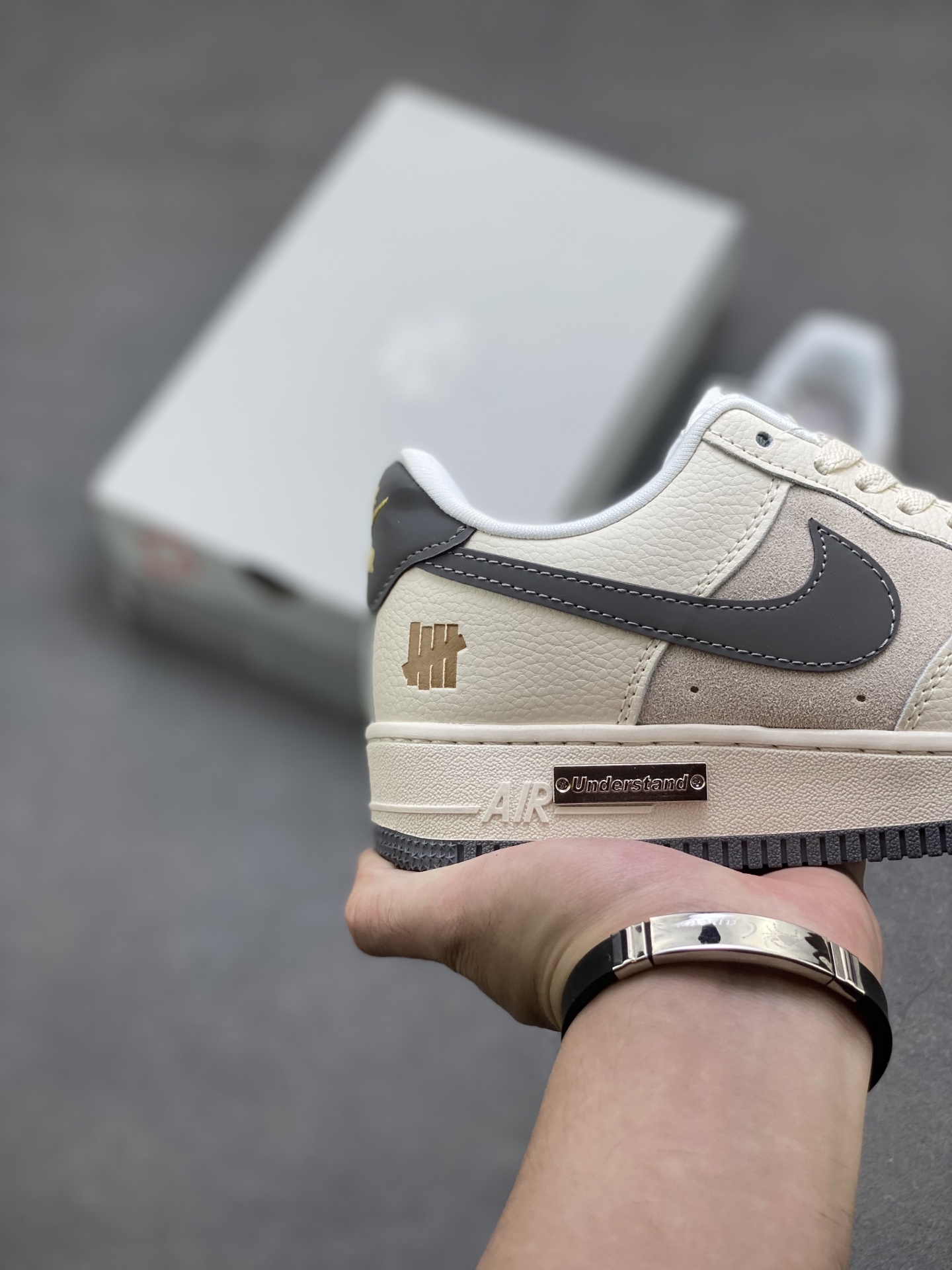 Nike Air Force 1 '07 Low Sneakers - Limited Edition, Premium Comfort 6 i1754670455000 3904 0 4