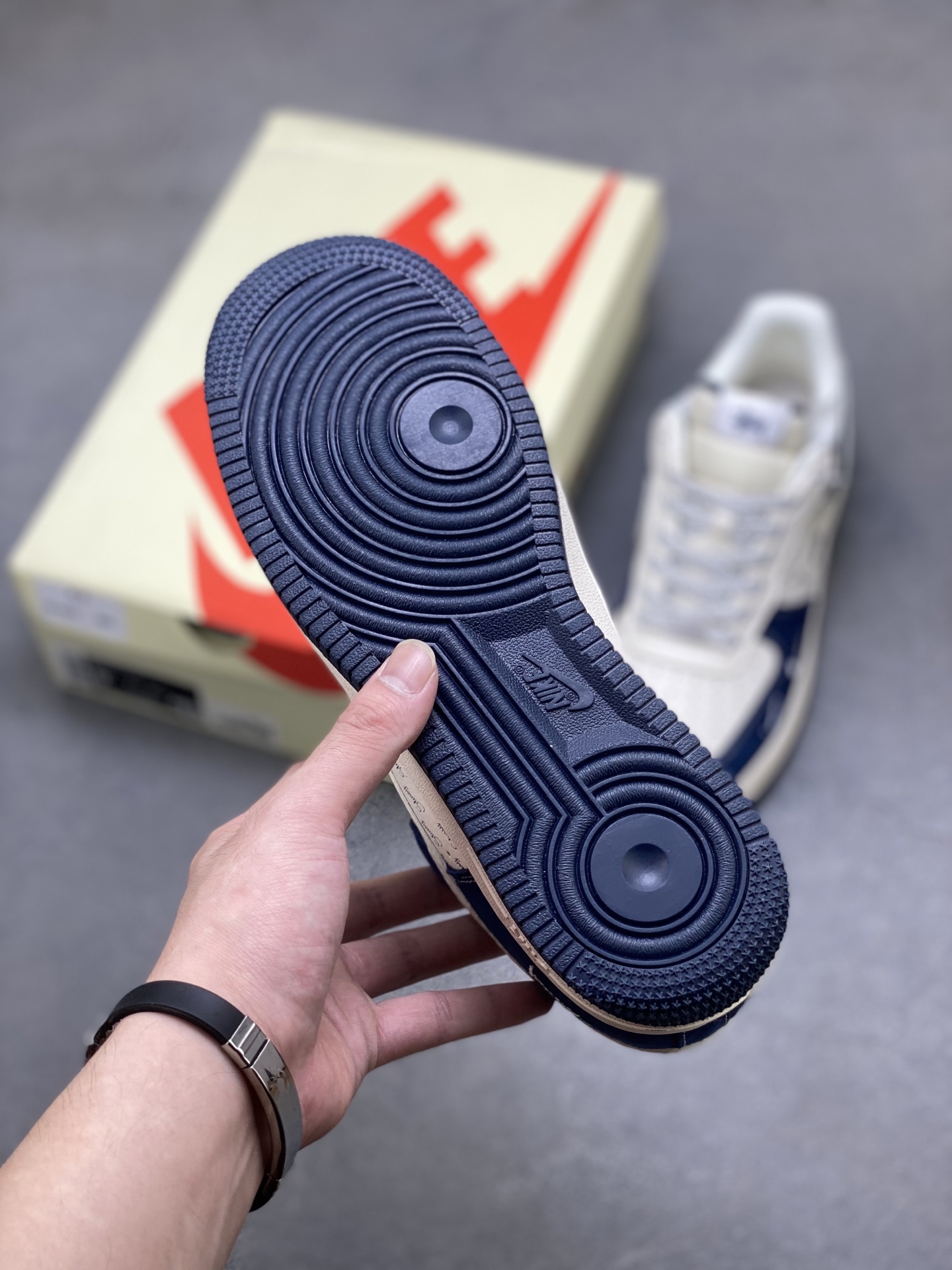 Nike Air Force 1 '07 Low Stussy Collab Sneakers Navy Blue and White 7 i1754755907007 9219 0 5