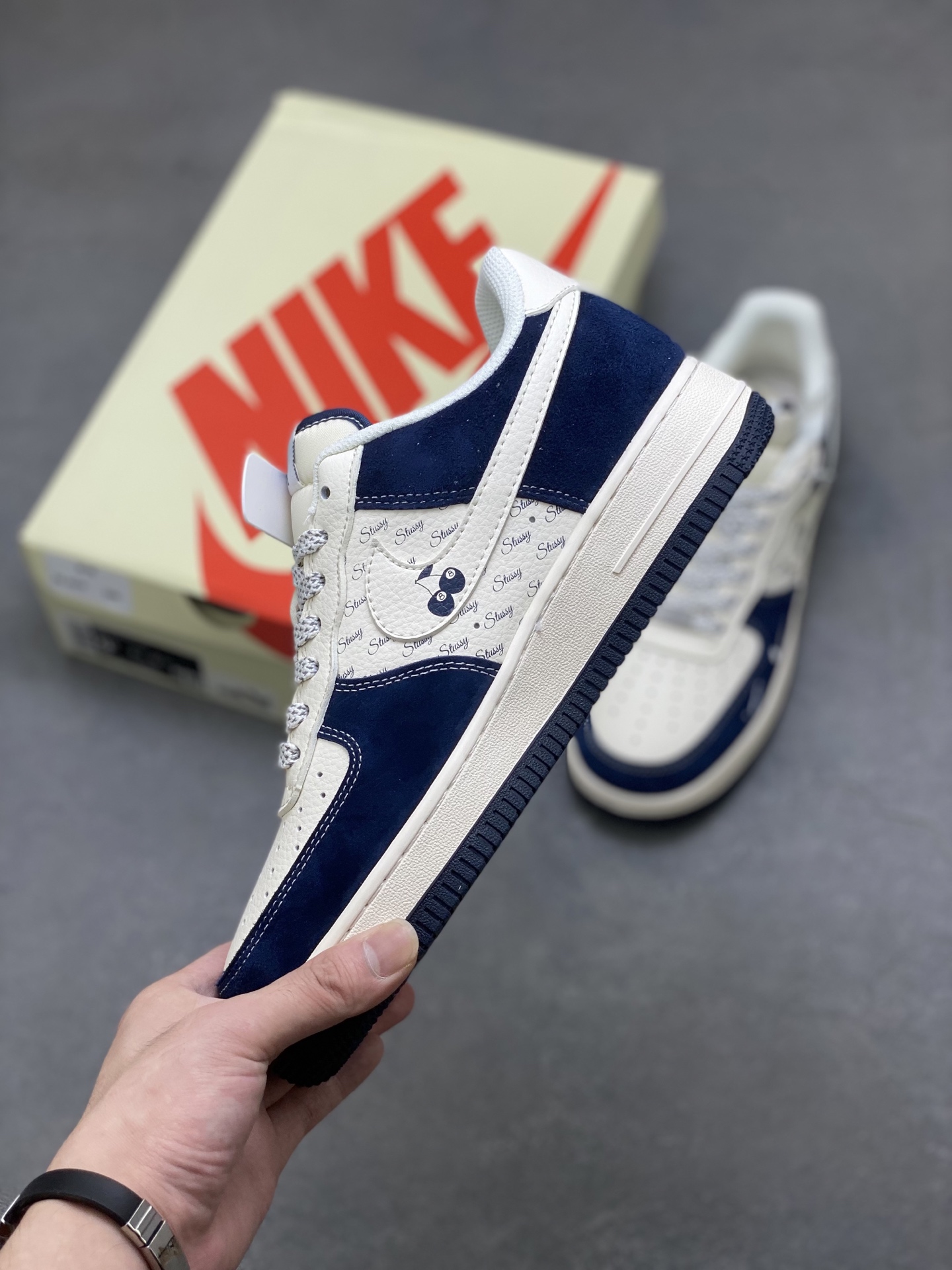 Nike Air Force 1 '07 Low Stussy Collab Sneakers Navy Blue and White 4 i1754755907116 913 0 2