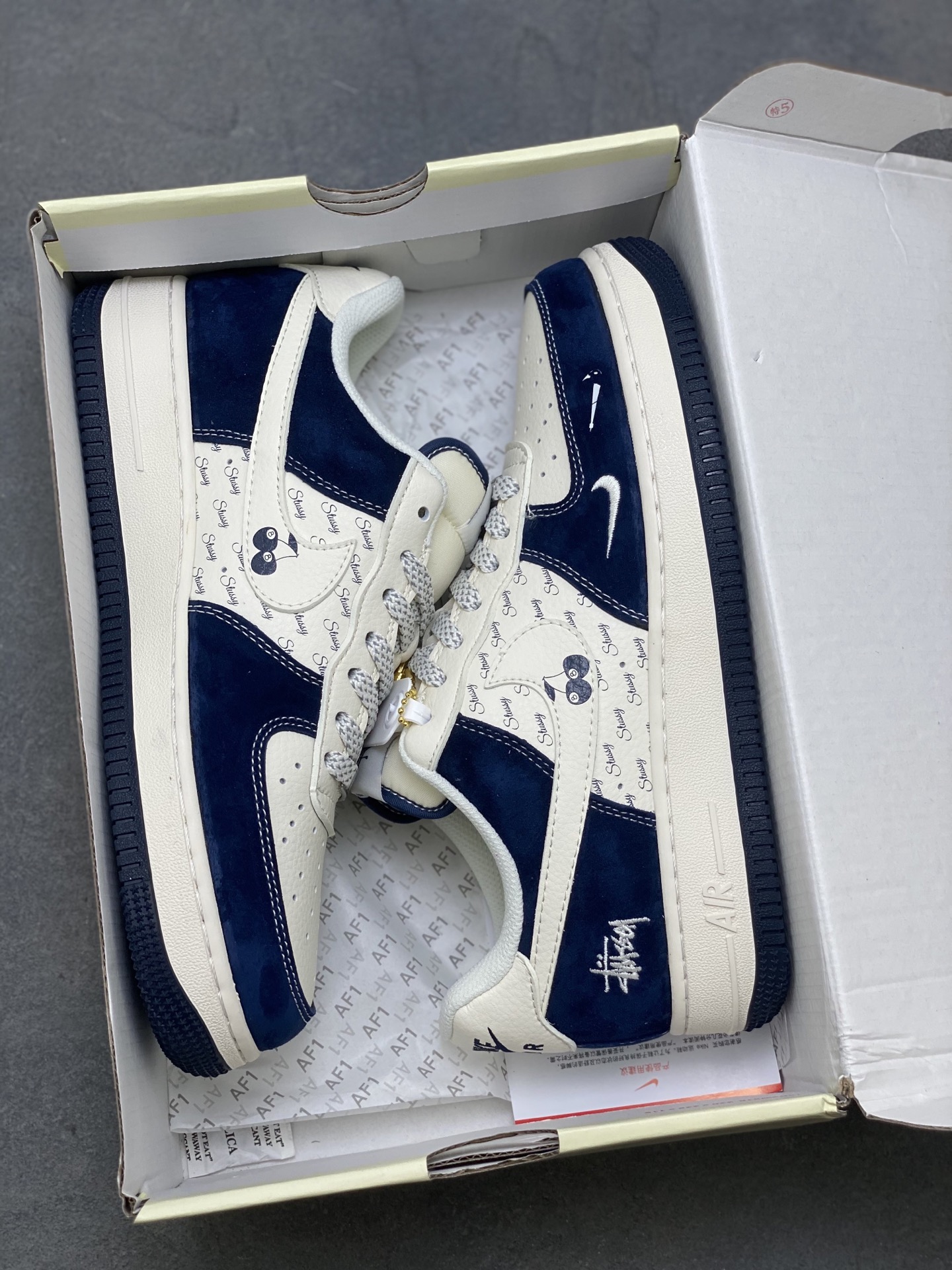 Nike Air Force 1 '07 Low Stussy Collab Sneakers Navy Blue and White 10 i1754755909634 5215 0 8