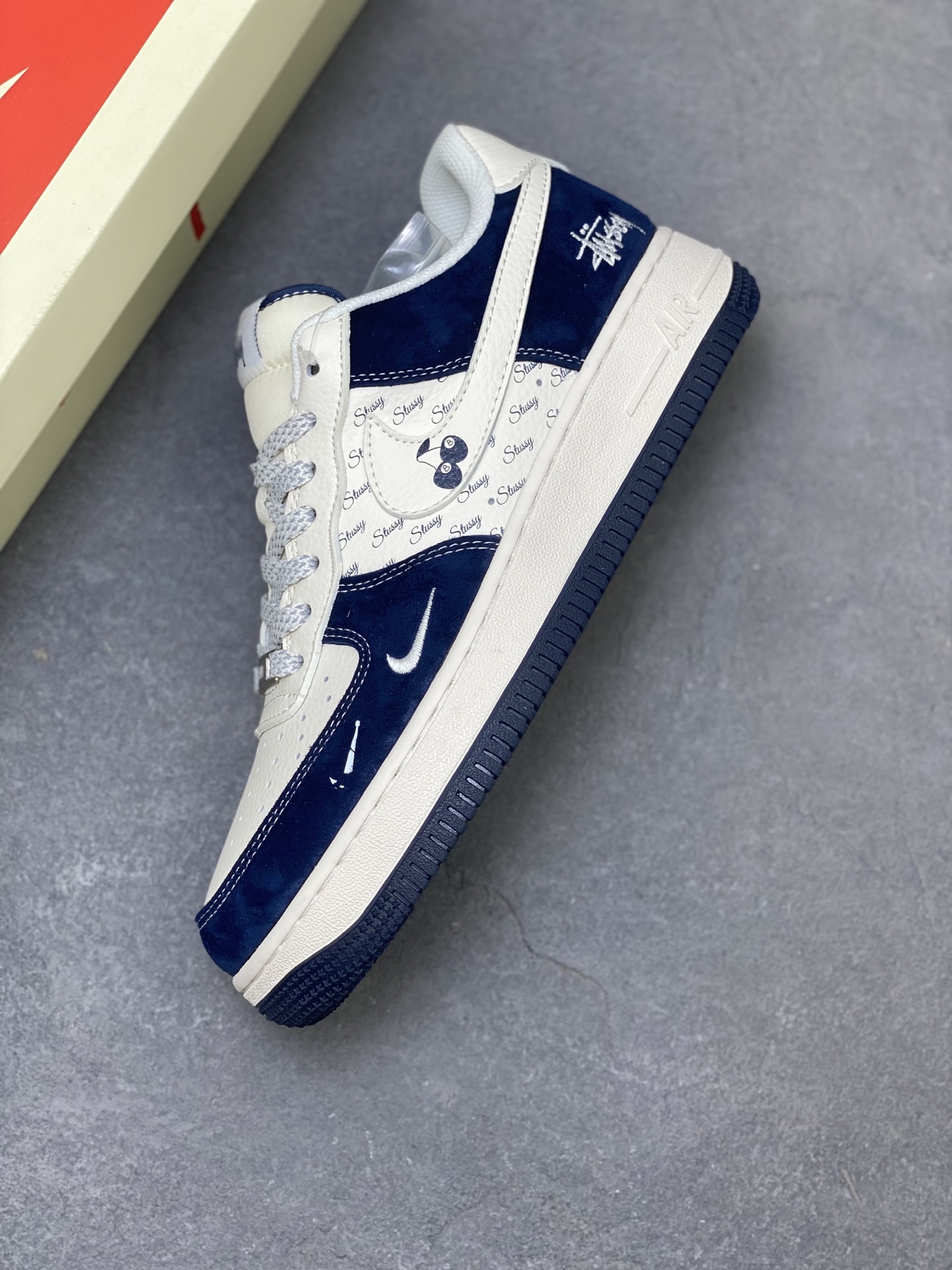 Nike Air Force 1 '07 Low Stussy Collab Sneakers Navy Blue and White 8 i1754755909716 2672 0 6