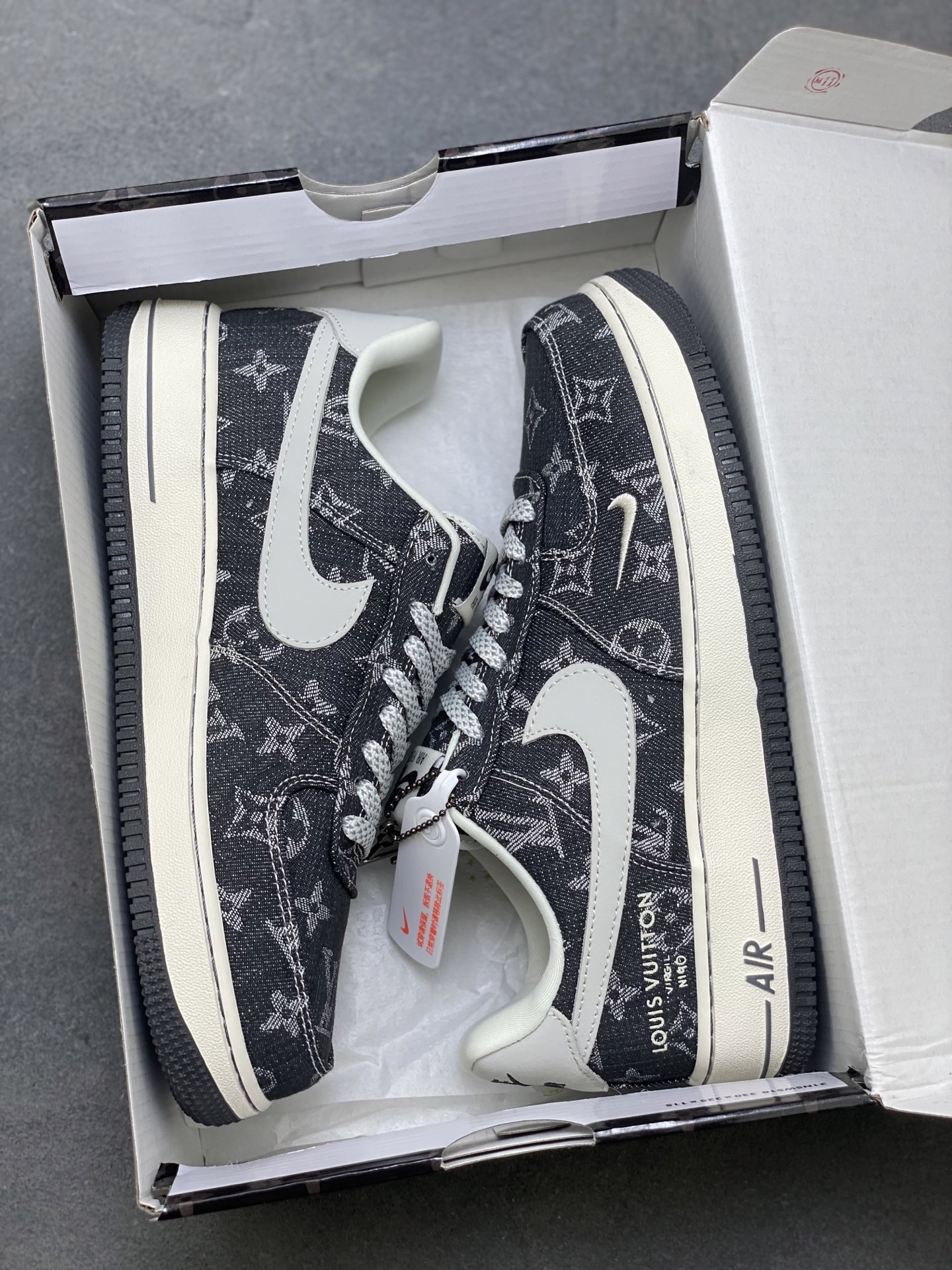 Nike Air Force 1 Low '07 Louis Vuitton Custom Sneakers Limited Edition 10 i1754756276322 3525 0 8