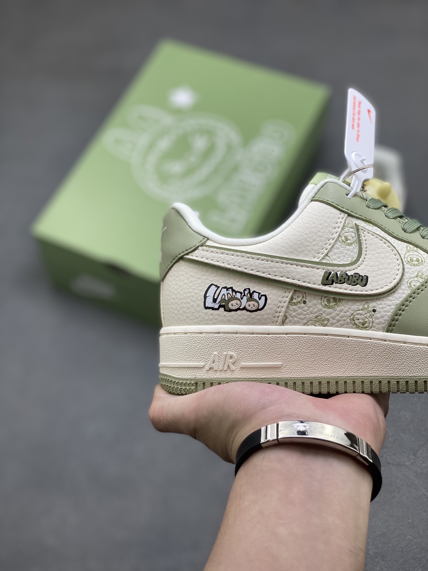 Nike Air Force 1 '07 Low Labubu Olive Green Limited Edition Sneakers 6 i1754756320508 2603 0 4