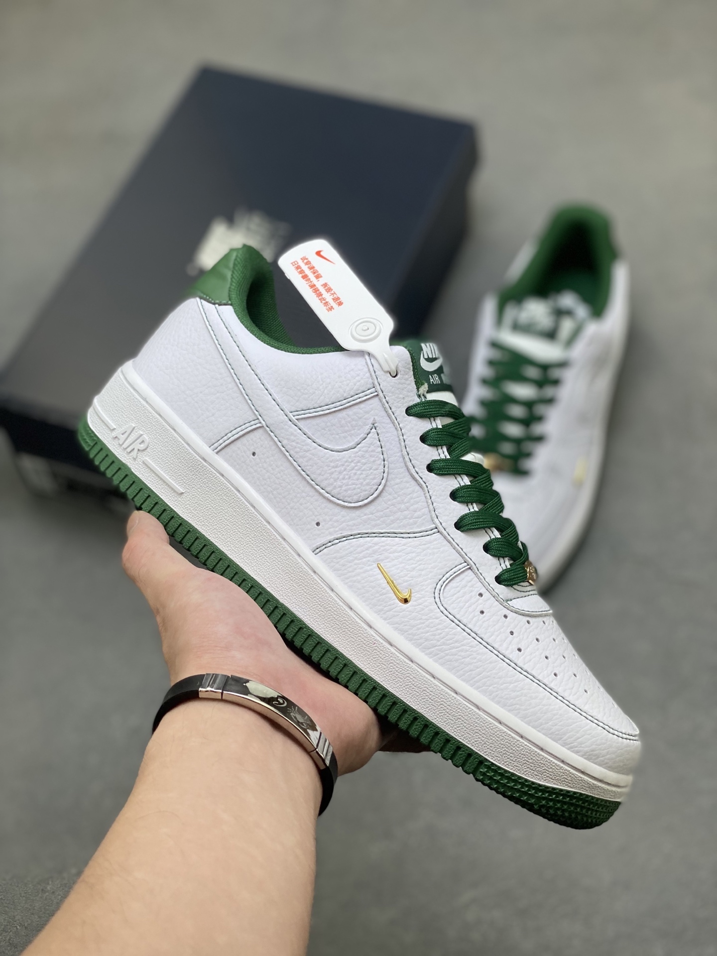 Nike Air Force 1 '07 Low White/Green Limited Edition Sneaker 2 i1754756360932 403 0 0