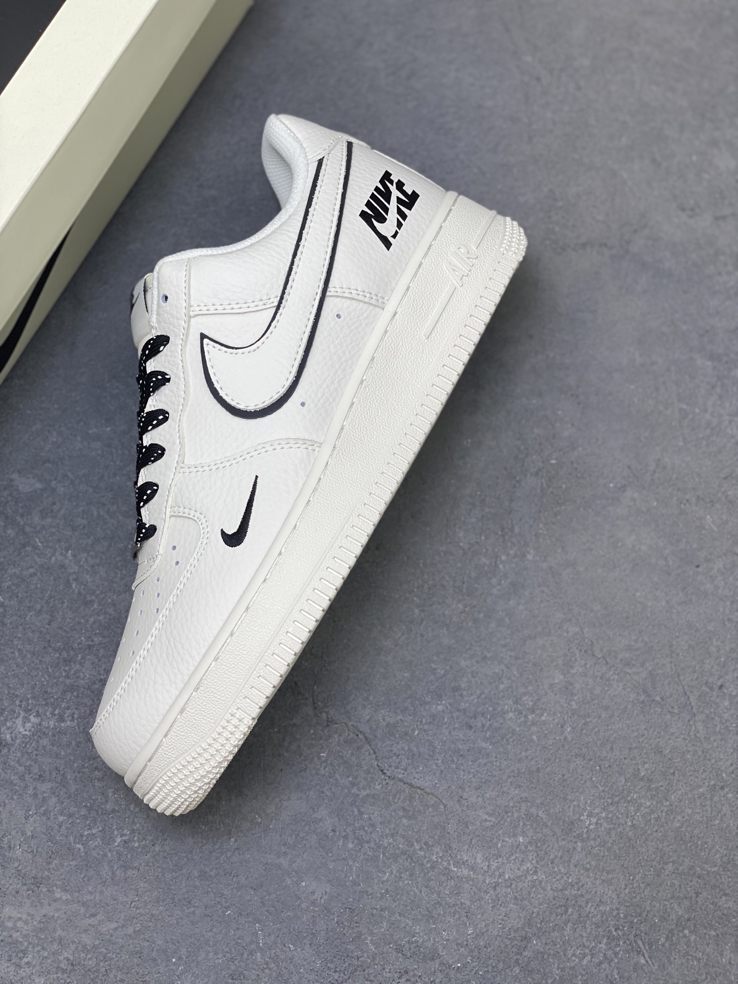 Nike Air Force 1 '07 Low Cream White/Black Casual Sneakers CS5288-031 8 i1754940845160 8733 0 6