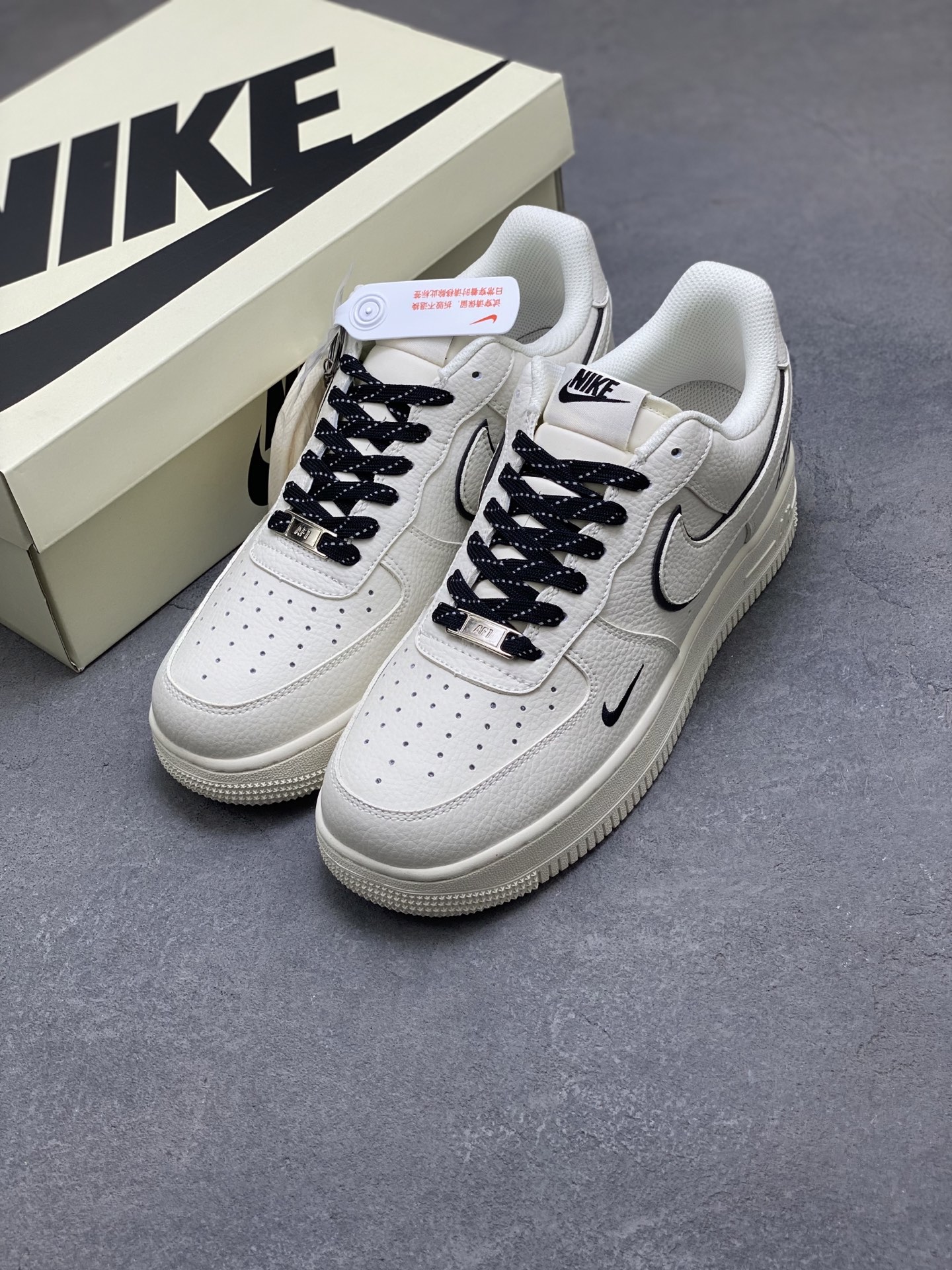 Nike Air Force 1 '07 Low Cream White/Black Casual Sneakers CS5288-031 9 i1754940849093 1004 0 7
