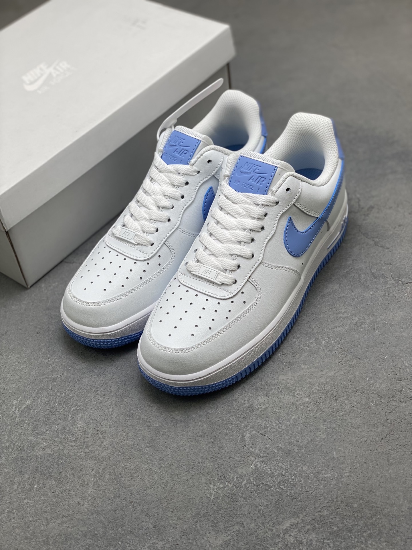 Nike Air Force 1 '07 Low White/University Blue Casual Sneakers 9 i1754942170137 9939 0 7