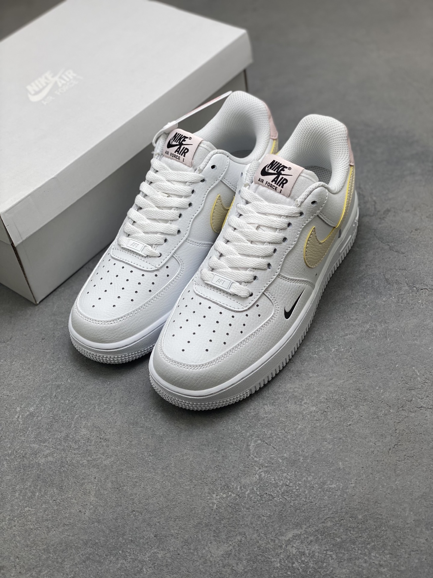 Nike Air Force 1 '07 Low White/Coconut Milk Casual Shoes HF9922-100 9 i1754942243603 5291 0 7
