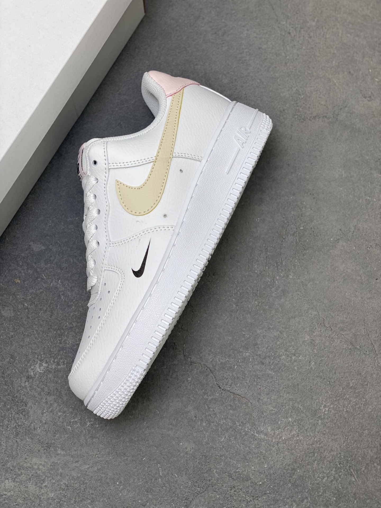 Nike Air Force 1 '07 Low White/Coconut Milk Casual Shoes HF9922-100 8 i1754942243615 628 0 6