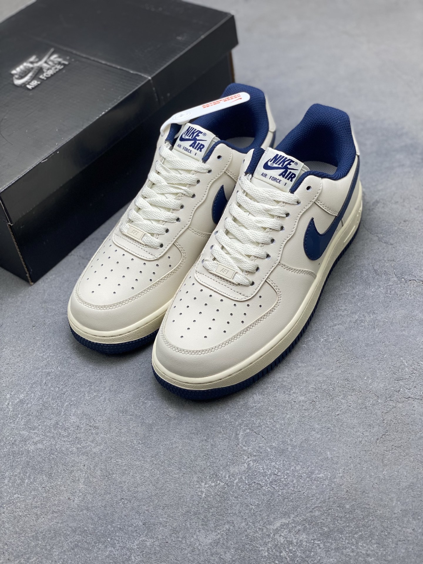 Nike Air Force 1 '07 Low Cream/Navy Casual Shoes AQ3778-400 9 i1754942358155 4435 0 7