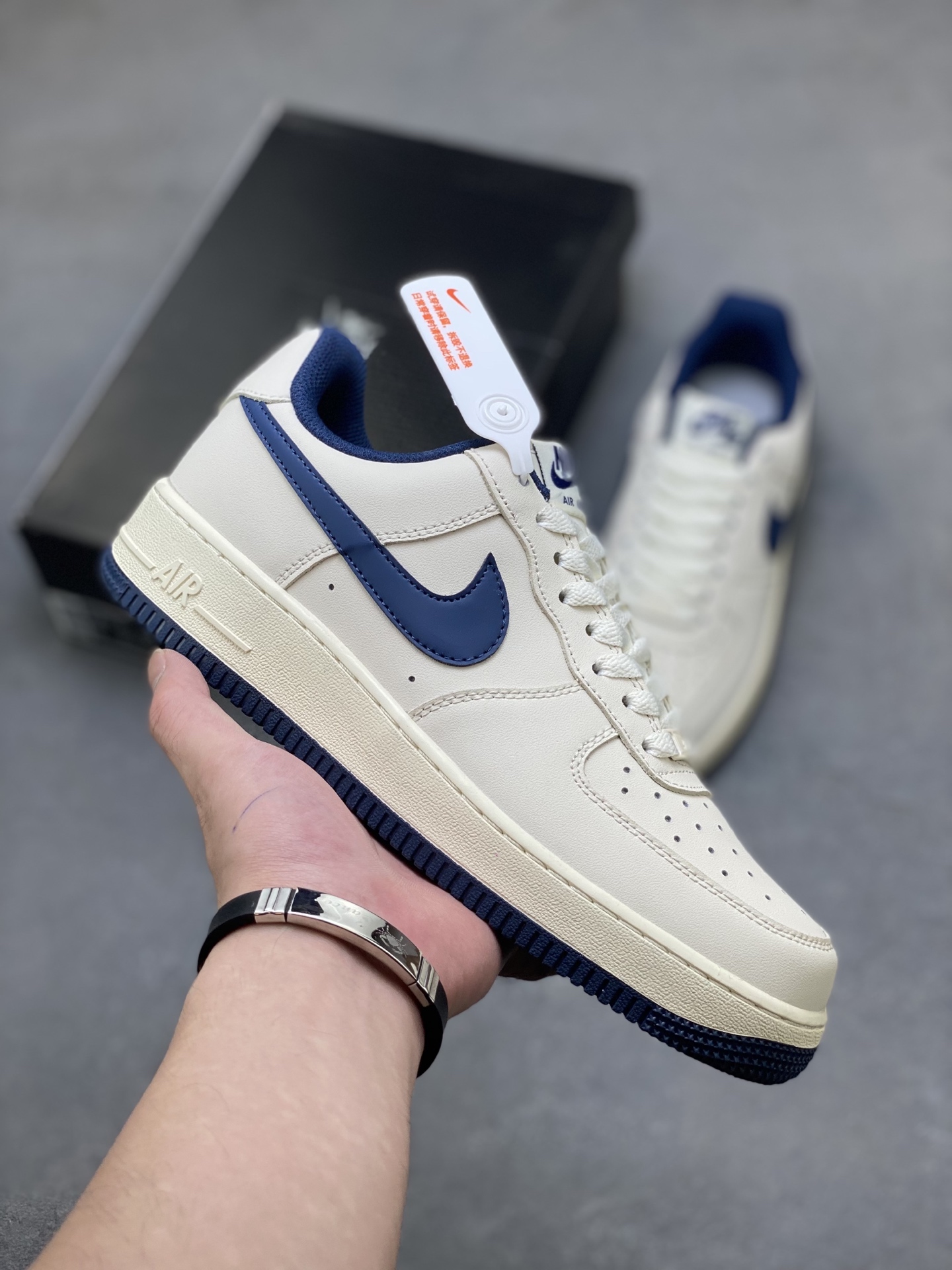 Nike Air Force 1 '07 Low Cream/Navy Casual Shoes AQ3778-400 2 i1754942366749 7633 0 0