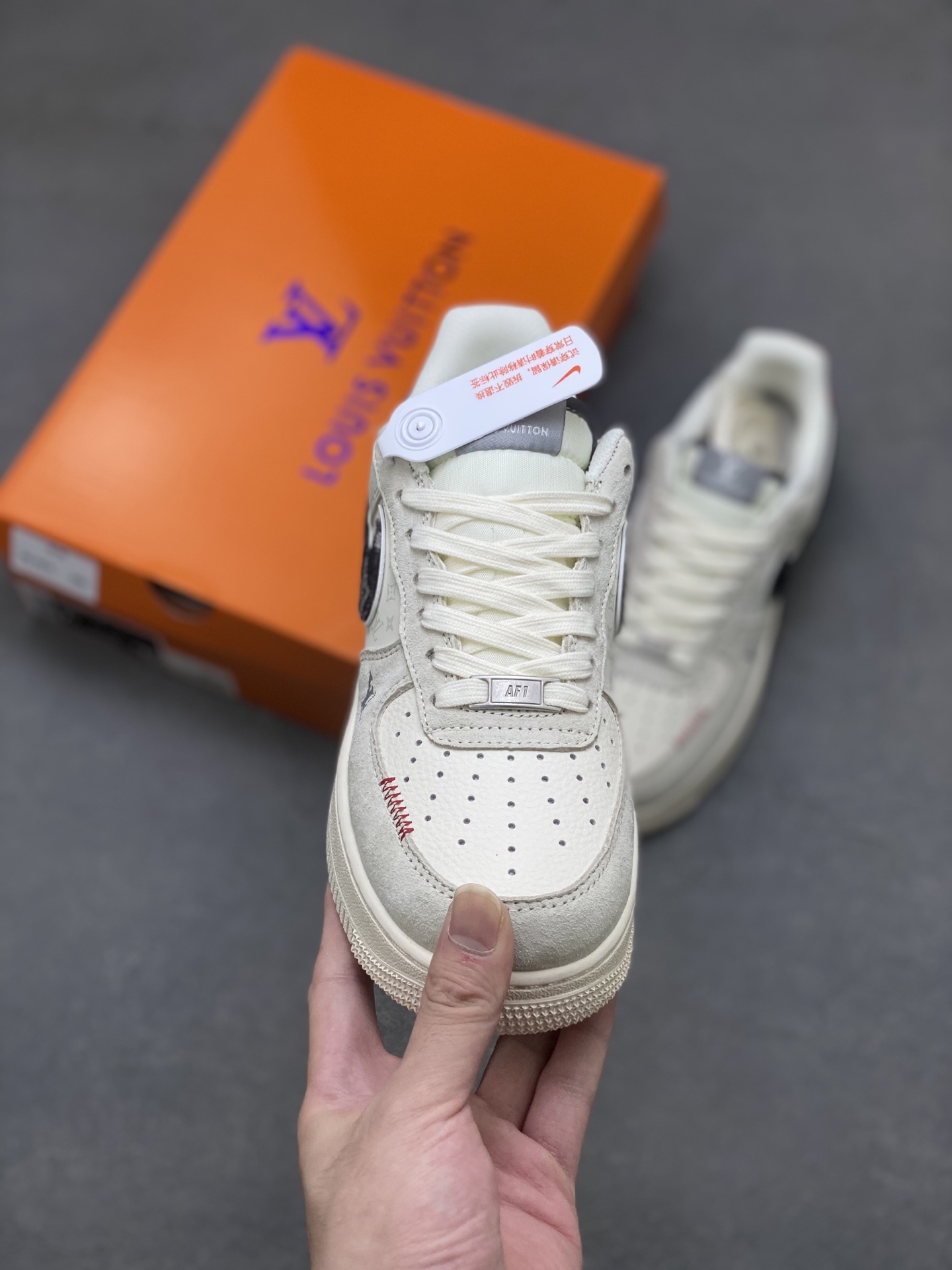 Nike Air Force 1 Low Louis Vuitton Custom Sneakers Limited Edition 3 i1755100903732 6223 0 1
