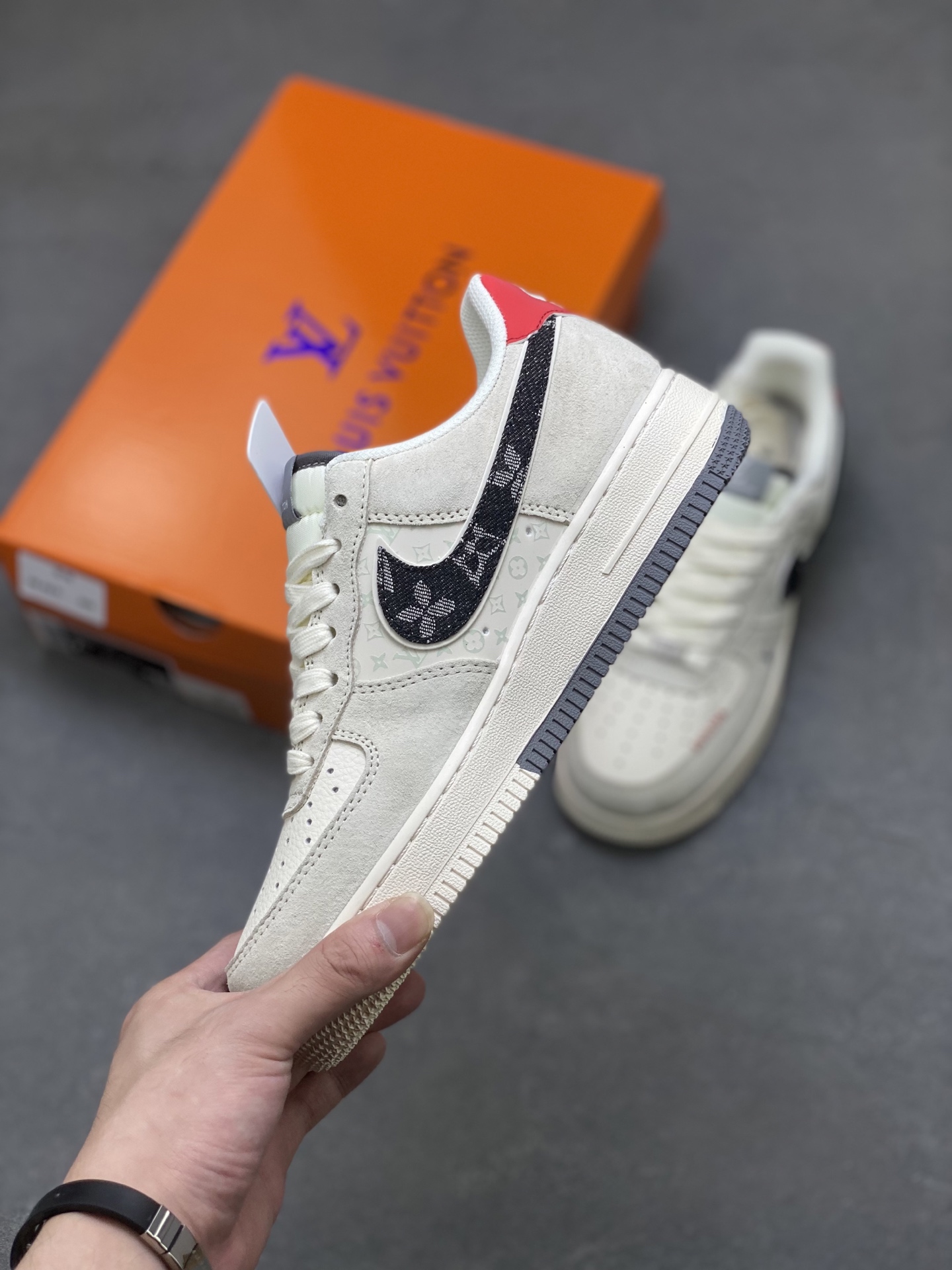 Nike Air Force 1 Low Louis Vuitton Custom Sneakers Limited Edition 4 i1755100903969 2081 0 2