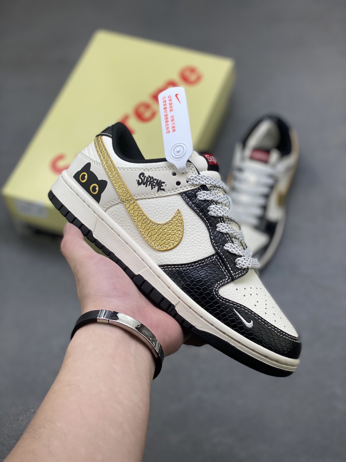 Nike Dunk Low Retro "DIY Custom" - Premium Materials, Unique Design 2 i1755101302340 7150 0 0