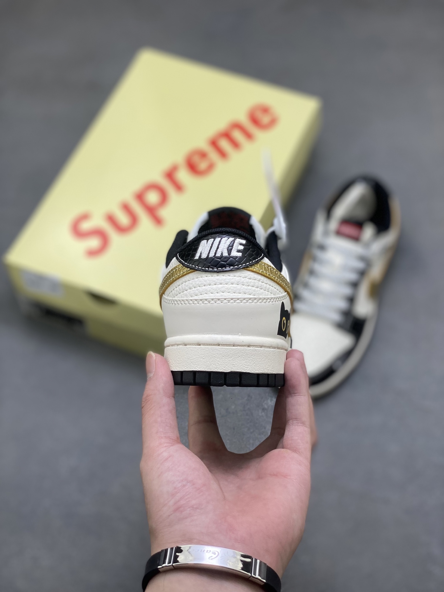 Nike Dunk Low Retro "DIY Custom" - Premium Materials, Unique Design 5 i1755101307450 2980 0 3