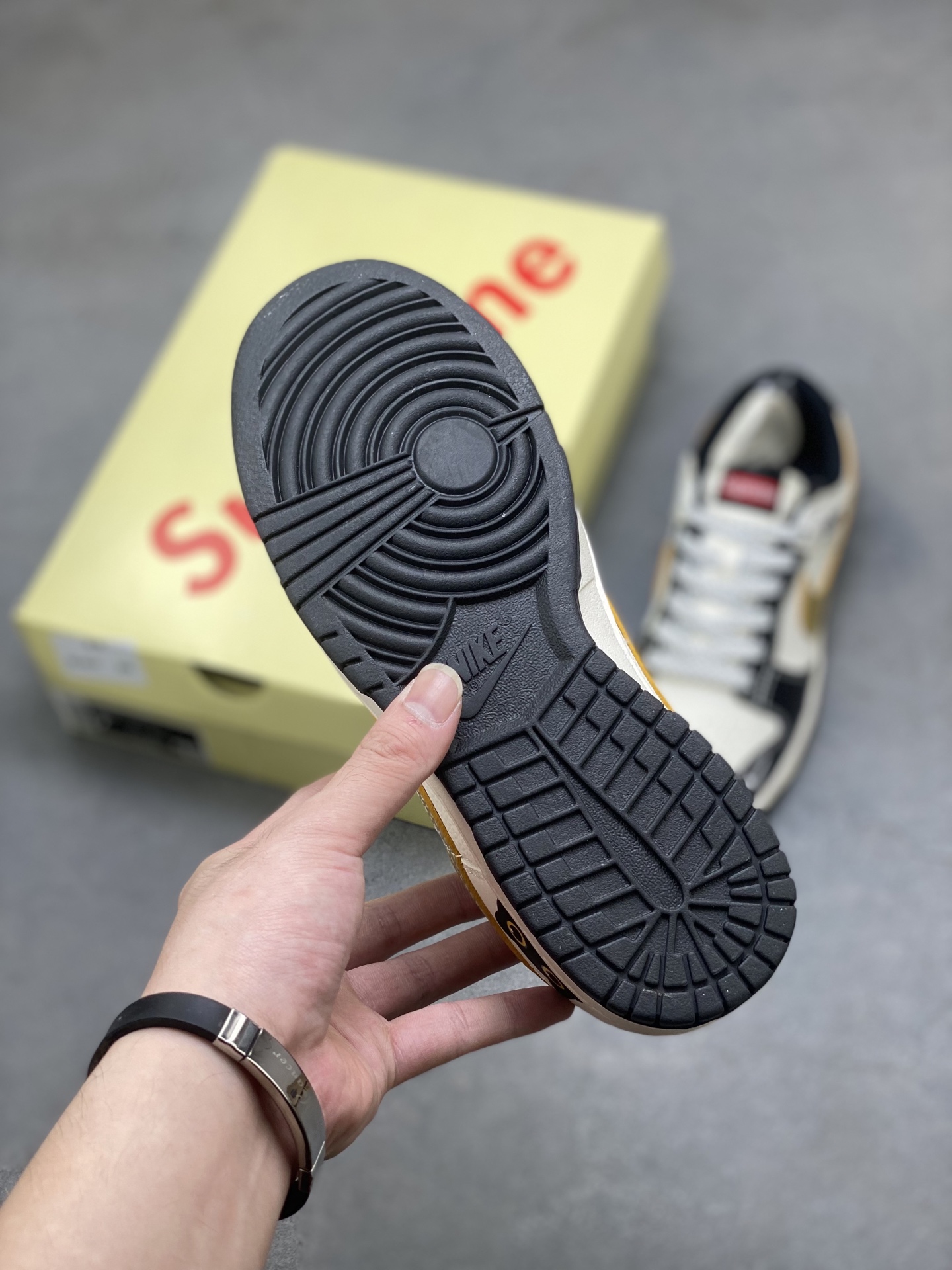 Nike Dunk Low Retro "DIY Custom" - Premium Materials, Unique Design 7 i1755101308160 8341 0 5