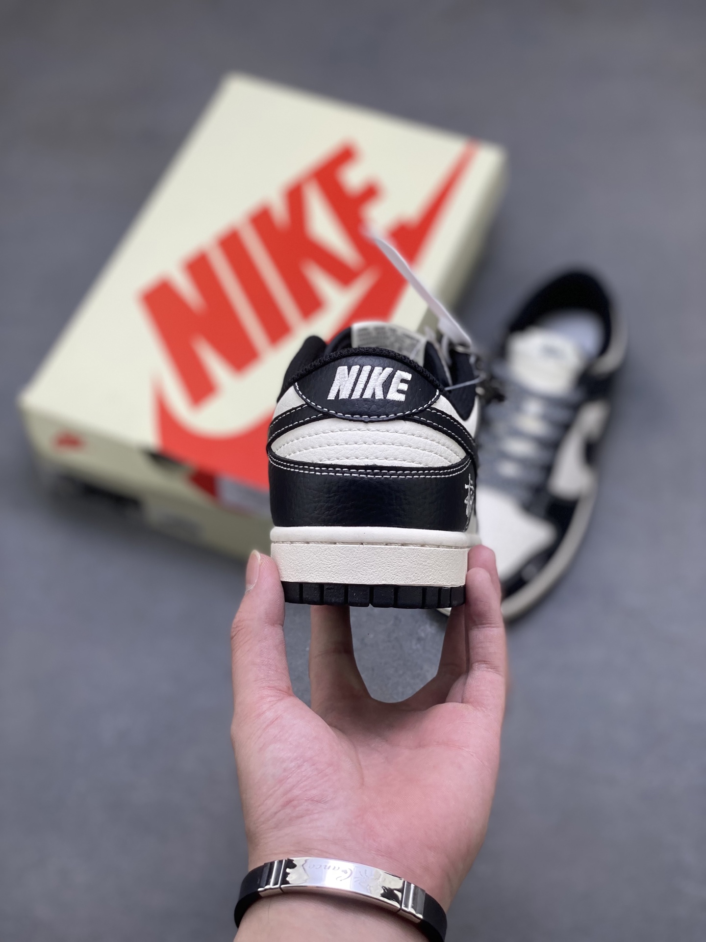 Nike Dunk Low Retro "DIY Custom" High-End Materials & Comfort Experience 5 i1755101392817 7176 0 3