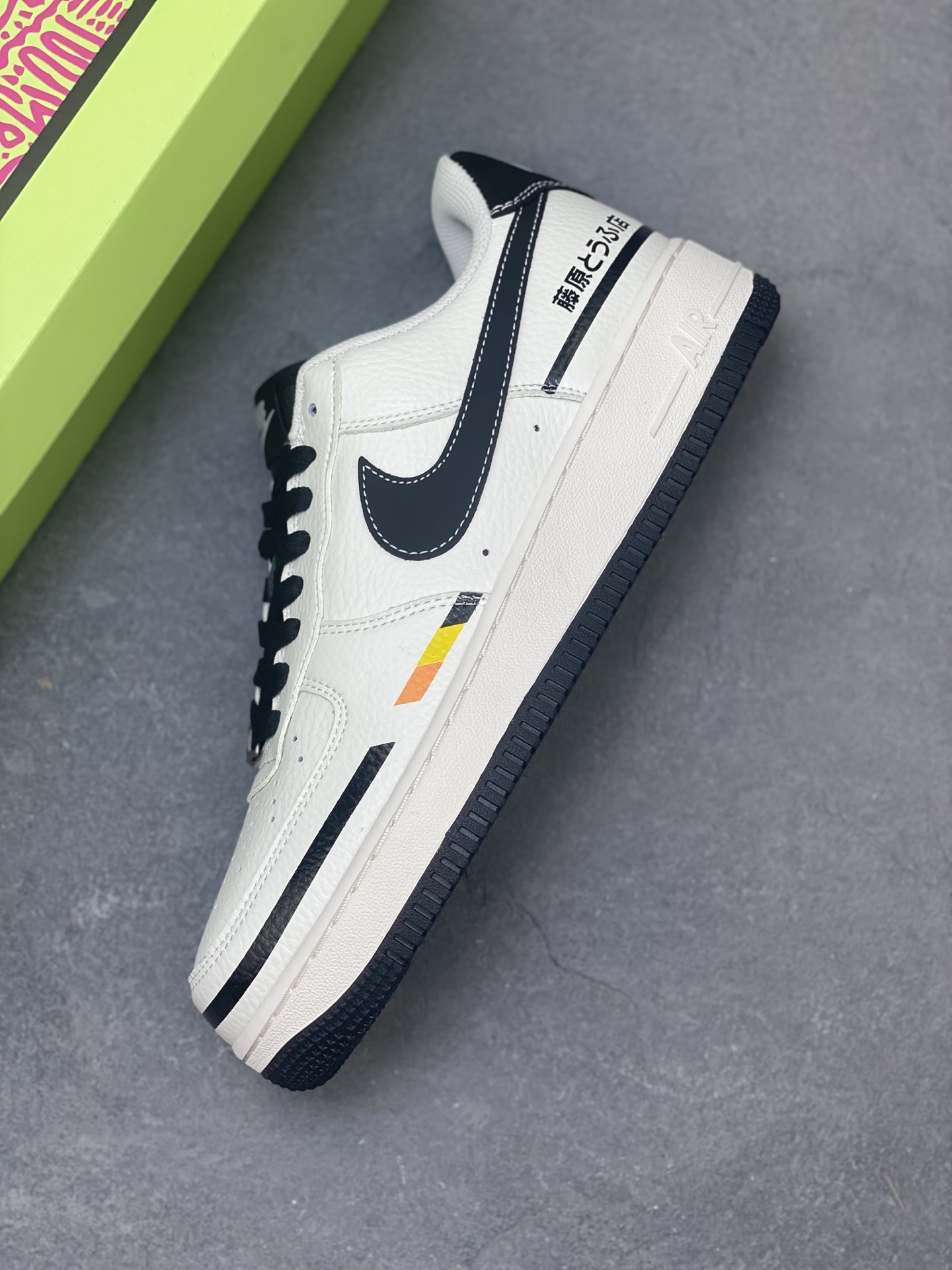 Nike Air Force 1 '07 Low White/Black Limited Edition Sneakers KX2532-503 8 i1755275864961 9767 0 6