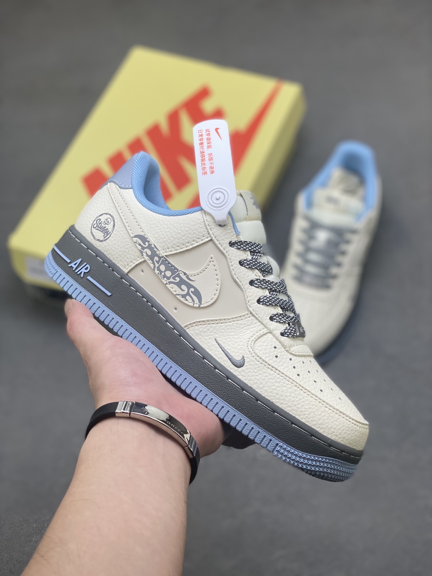 Nike Air Force 1 '07 Low Sneakers - Limited Edition, Comfortable and Stylish 2 i1755275983976 9069 0 0