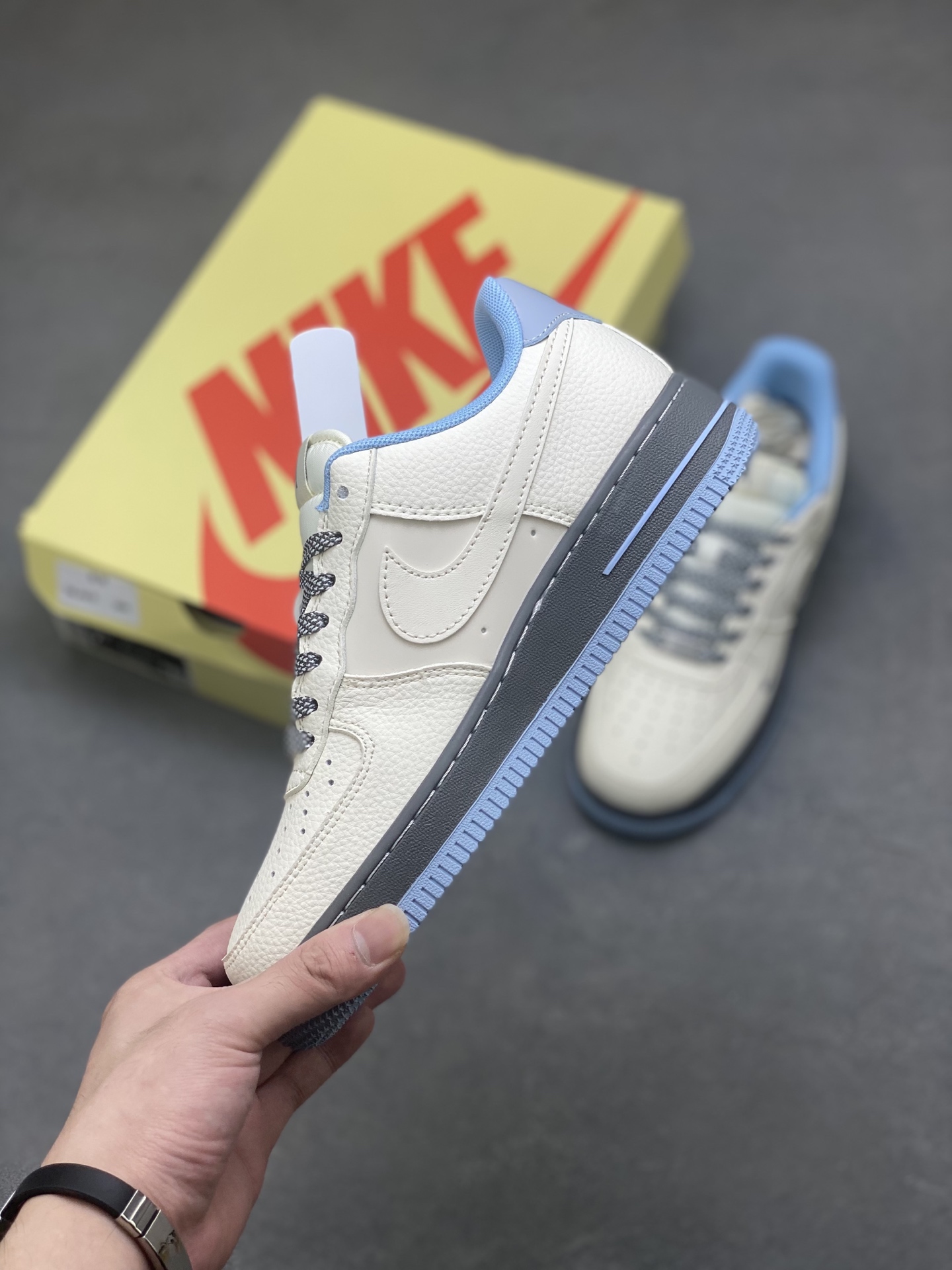 Nike Air Force 1 '07 Low Sneakers - Limited Edition, Comfortable and Stylish 4 i1755275986998 199 0 2
