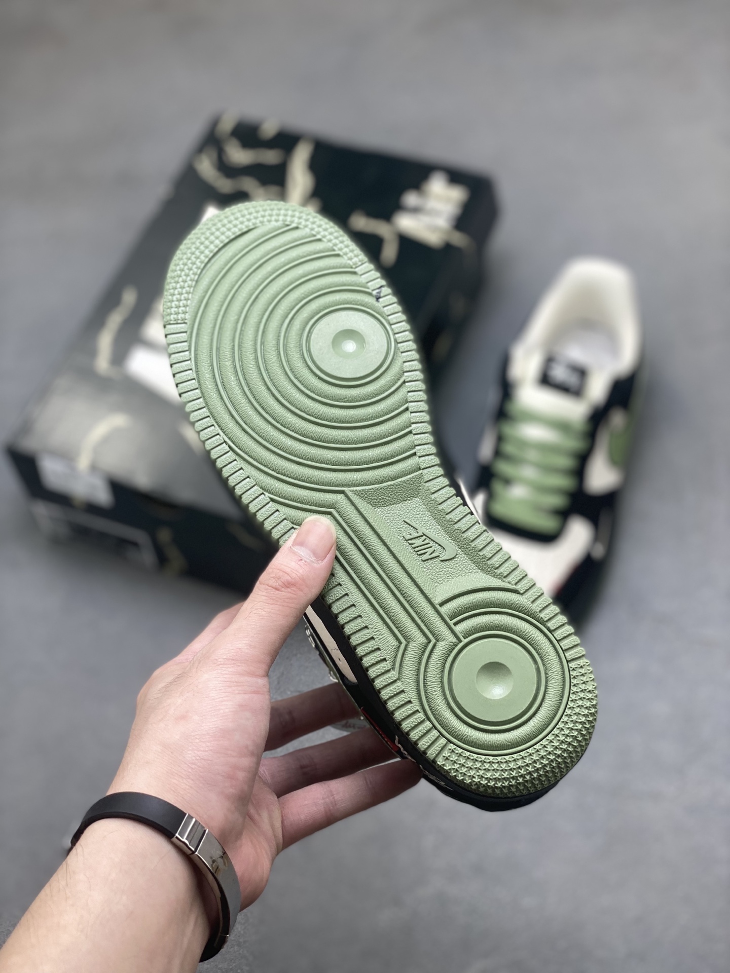 Nike Air Force 1 '07 Low Stussy Olive Aura Sneakers Limited Edition 7 i1755276109868 1613 0 5