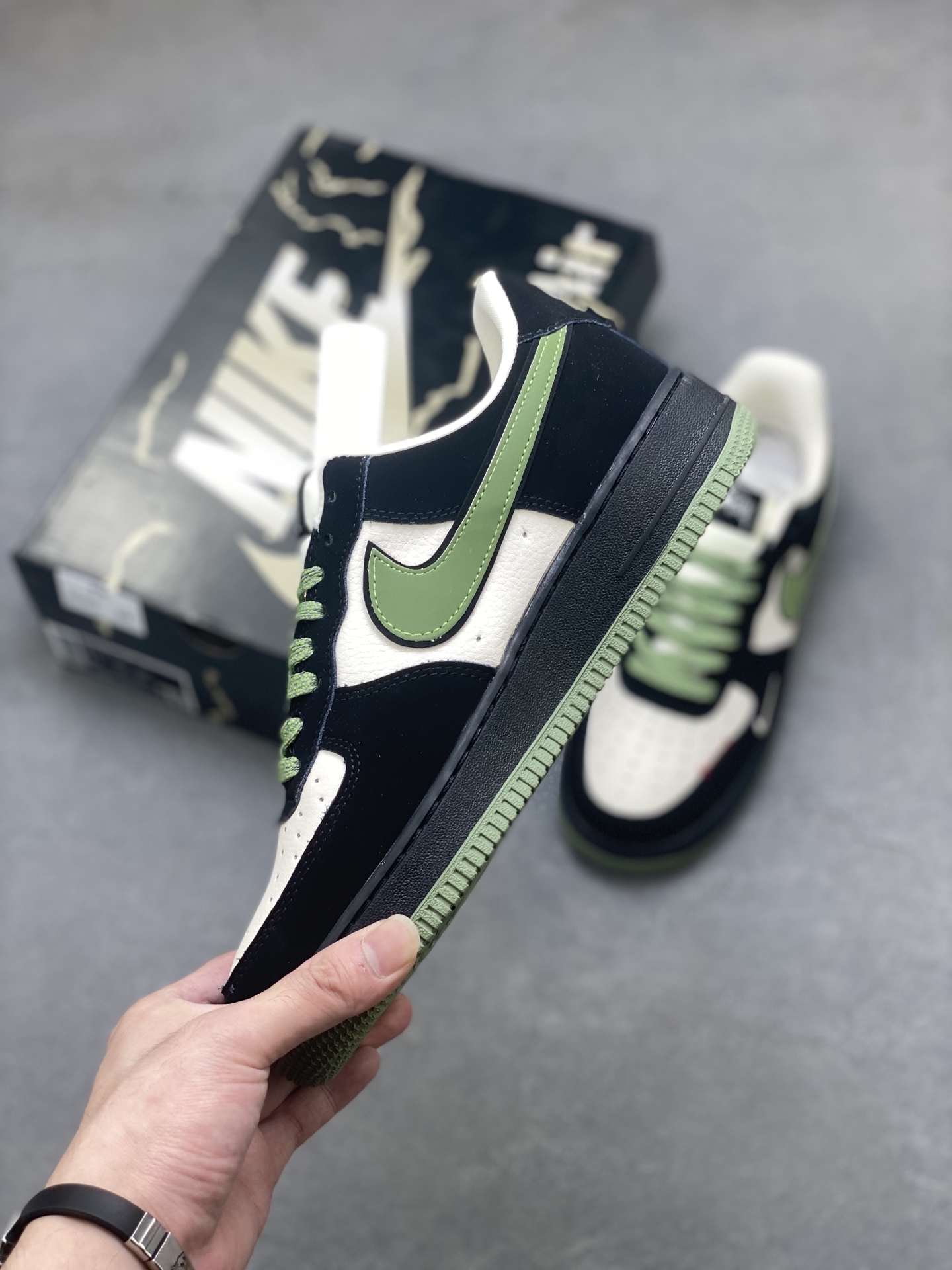 Nike Air Force 1 '07 Low Stussy Olive Aura Sneakers Limited Edition 4 i1755276112070 6763 0 2