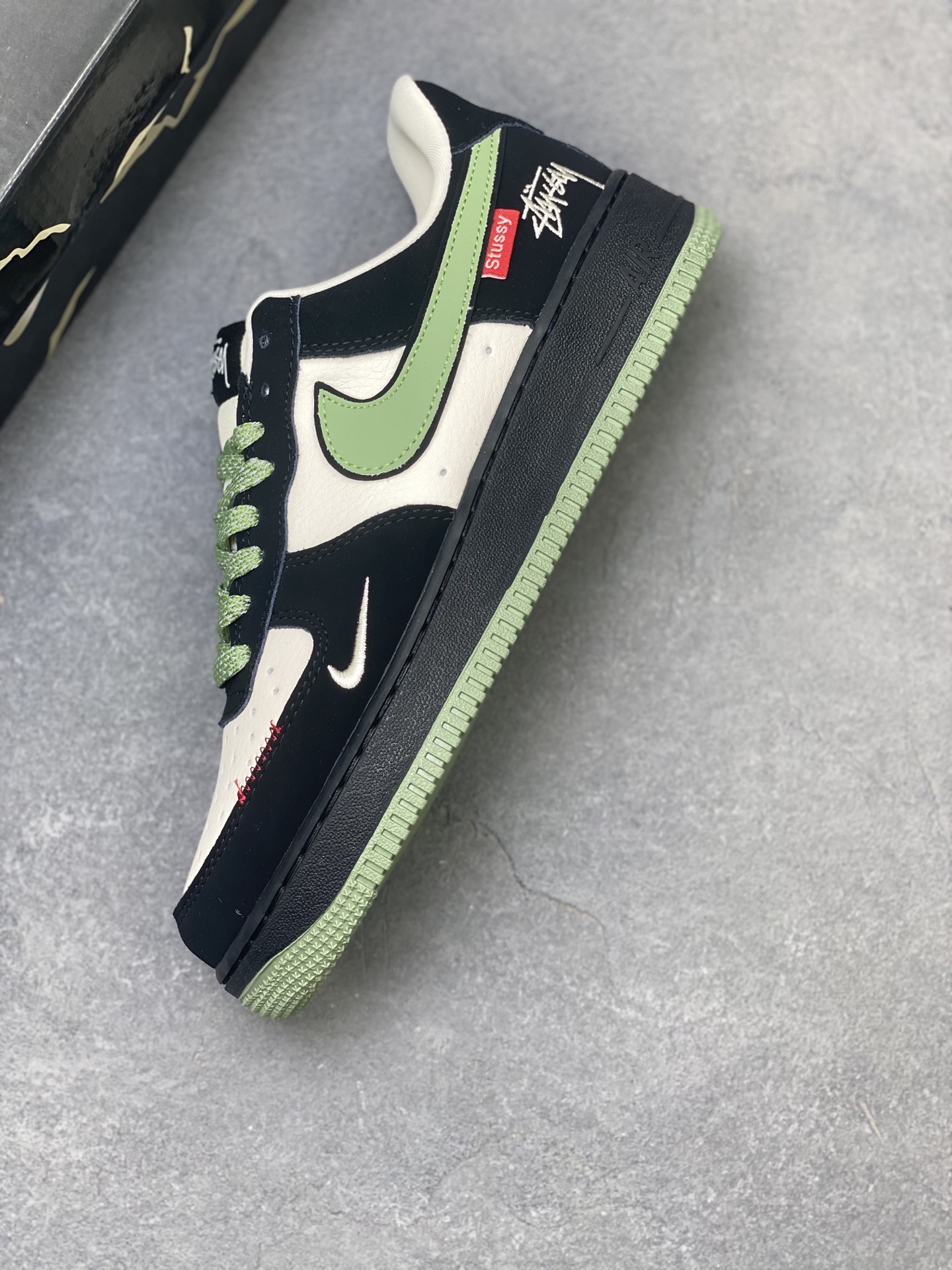 Nike Air Force 1 '07 Low Stussy Olive Aura Sneakers Limited Edition 8 i1755276123042 9450 0 6