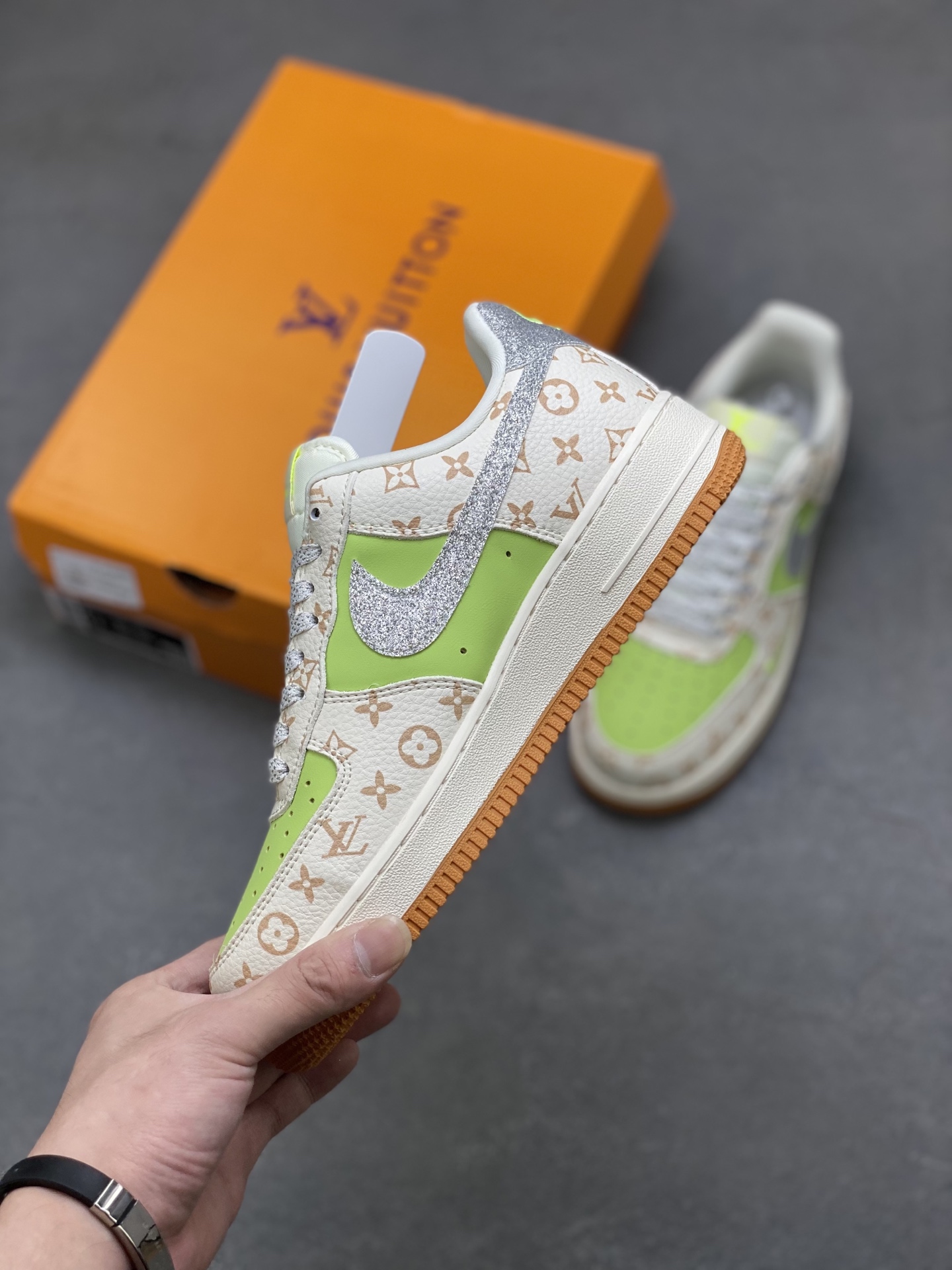 Nike Air Force 1 '07 Low Limited Edition Sneakers with LV Detailing 4 i1755360298612 5161 0 2