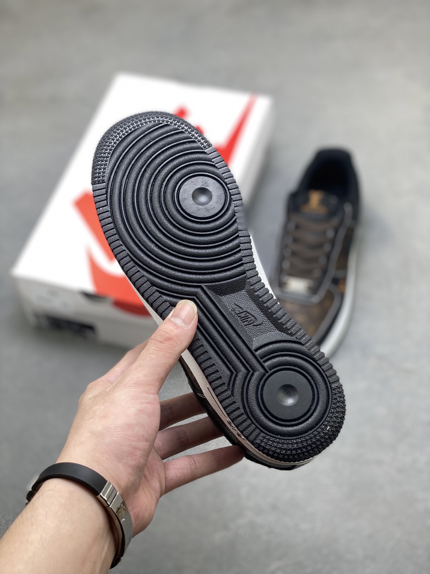 Nike Air Force 1 '07 Low Louis Vuitton Custom Sneakers - Limited Edition 7 i1755447180895 8288 0 5