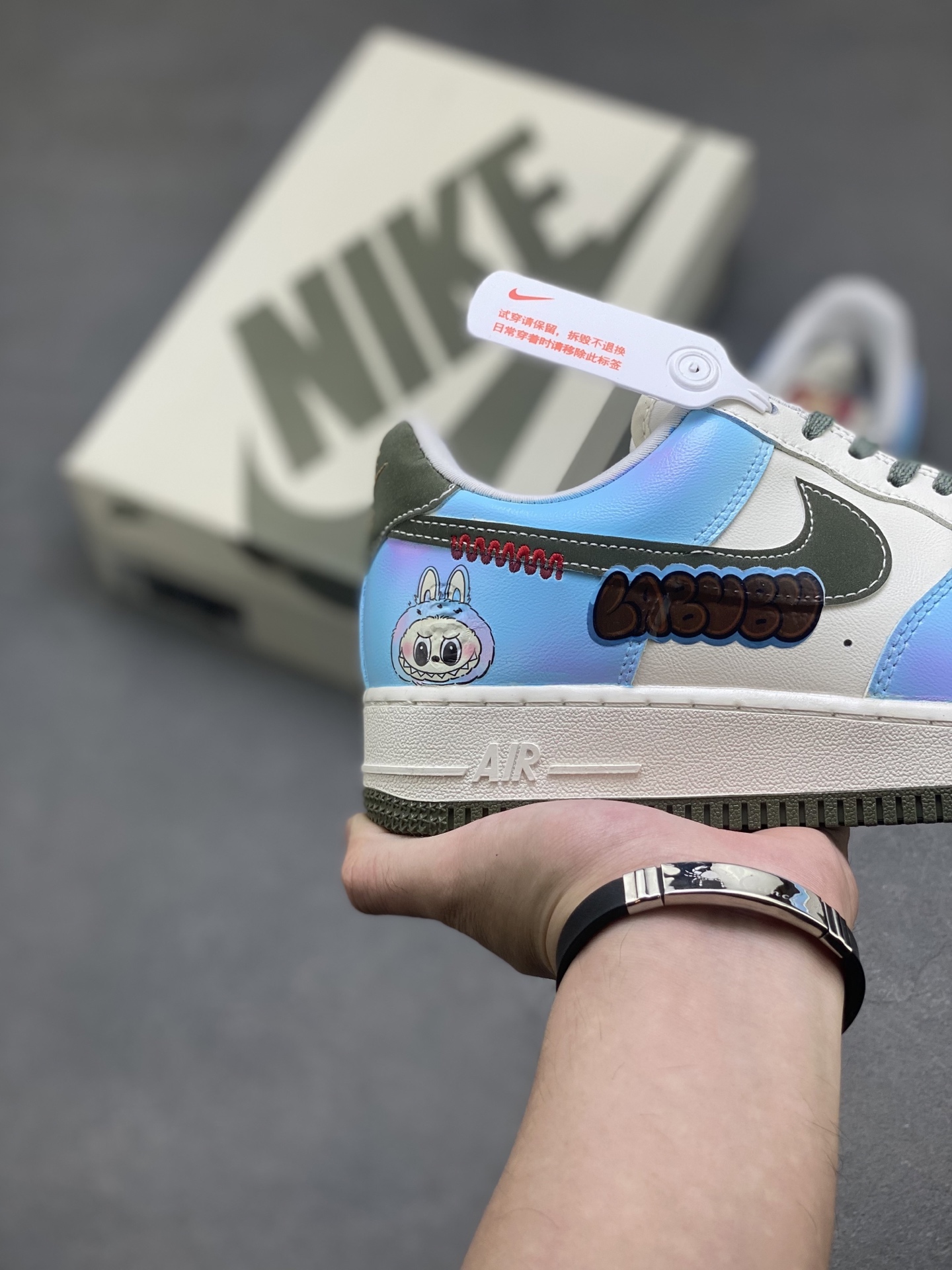 Nike Air Force 1 '07 Low Top Sneakers Limited Edition - HV5979-130 6 i1755447223000 6896 0 4