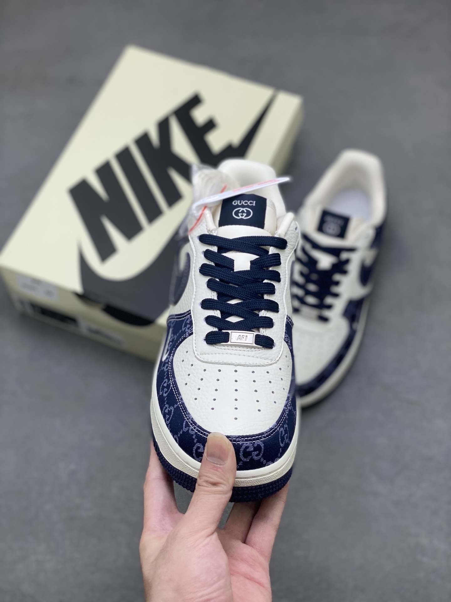 Nike Air Force 1 '07 Low Gucci Collaboration Sneakers Limited Edition 3 i1755447262309 5435 0 1