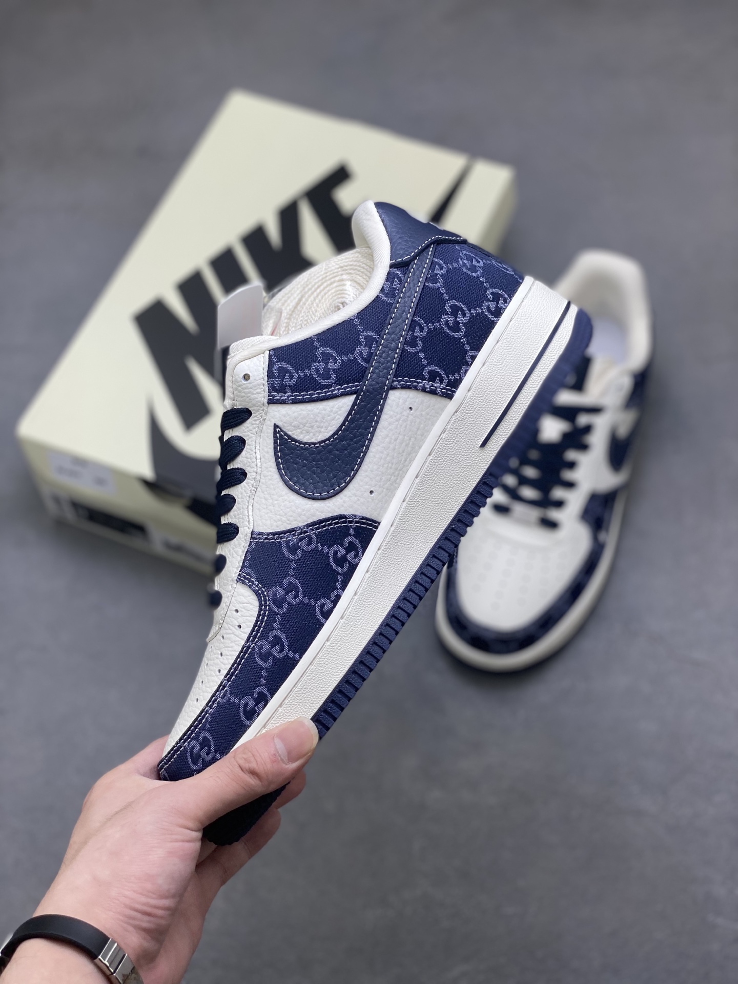 Nike Air Force 1 '07 Low Gucci Collaboration Sneakers Limited Edition 4 i1755447263337 3841 0 2
