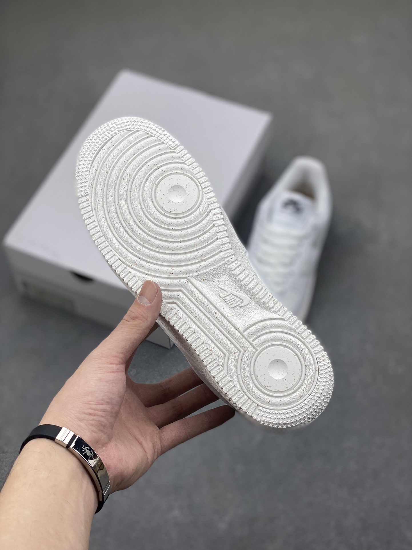 Nike Air Force 1 '07 Low White/Black,Honeycomb Cushion,Original Accessories 7 i1755451294769 2860 0 5