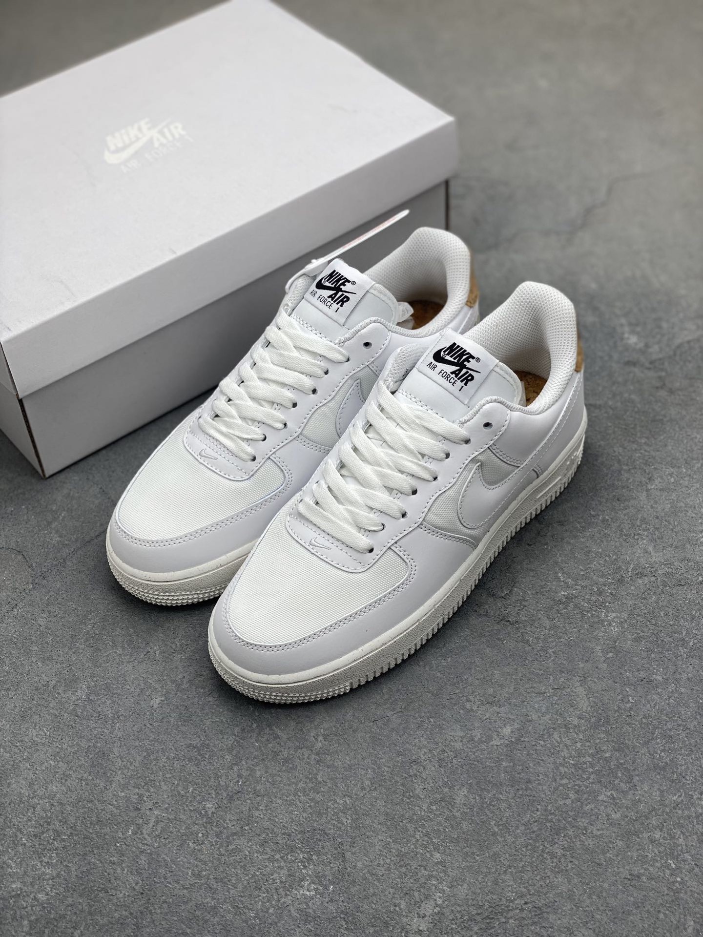 Nike Air Force 1 '07 Low White/Black,Honeycomb Cushion,Original Accessories 9 i1755451298177 4557 0 7