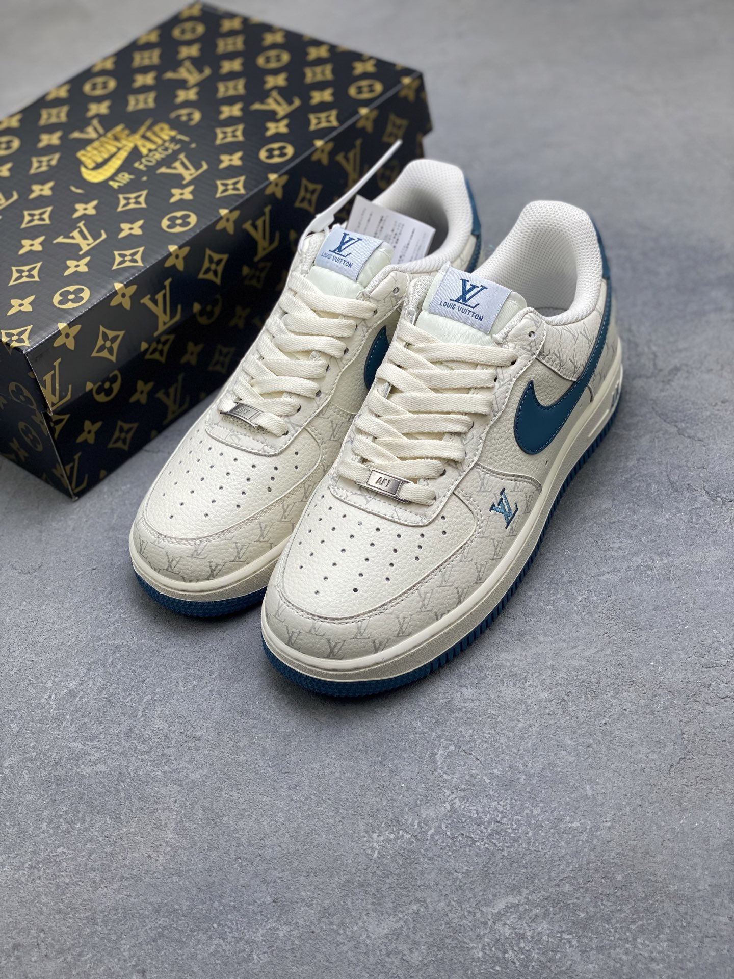 Nike Air Force 1 '07 Low Sneakers - Limited Edition Design 9 i1755535561052 4089 0 7