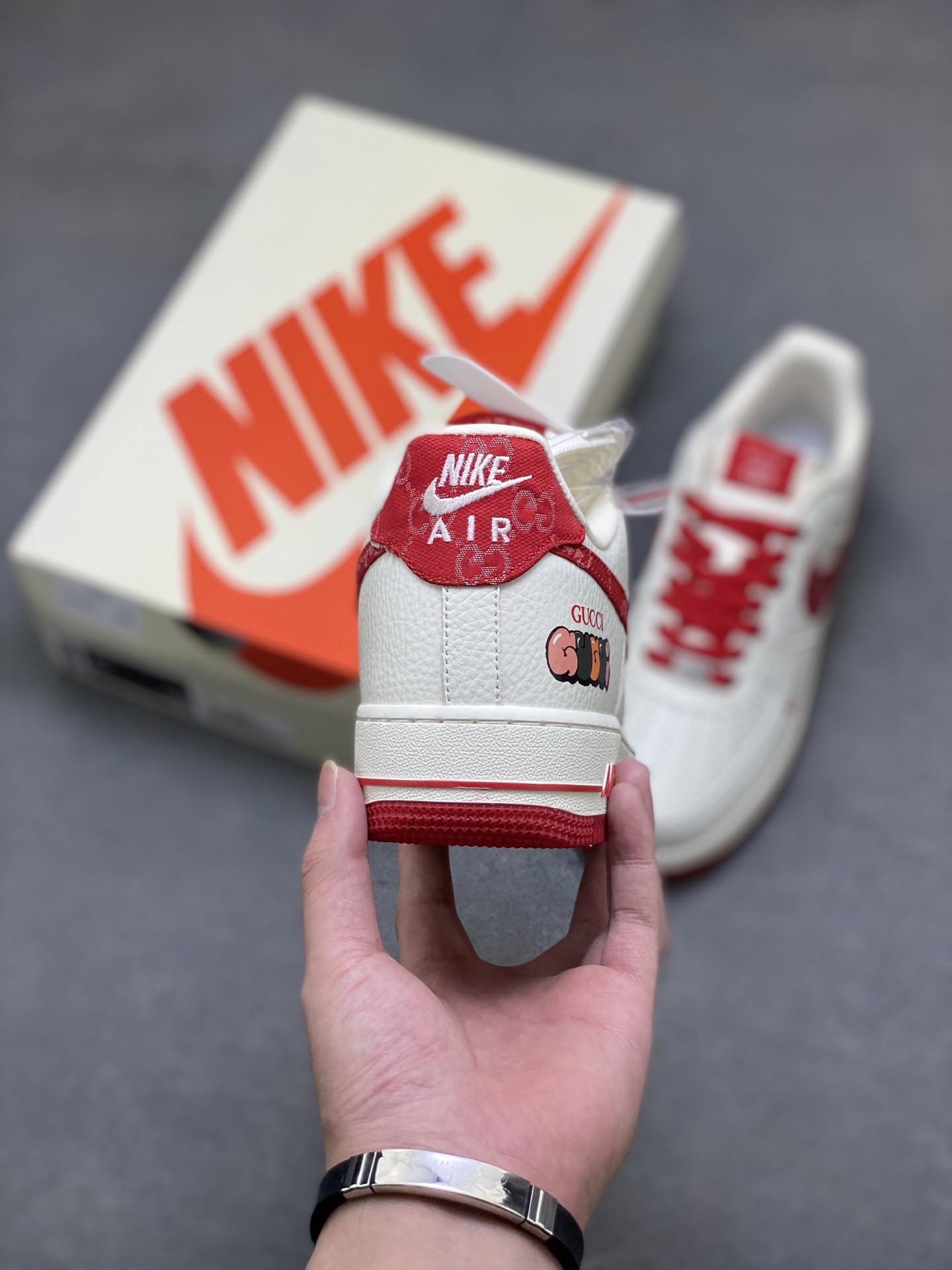 Nike Air Force 1 '07 Low White/Red Custom Sneakers with Gucci Logo 5 i1755535655630 3031 0 3