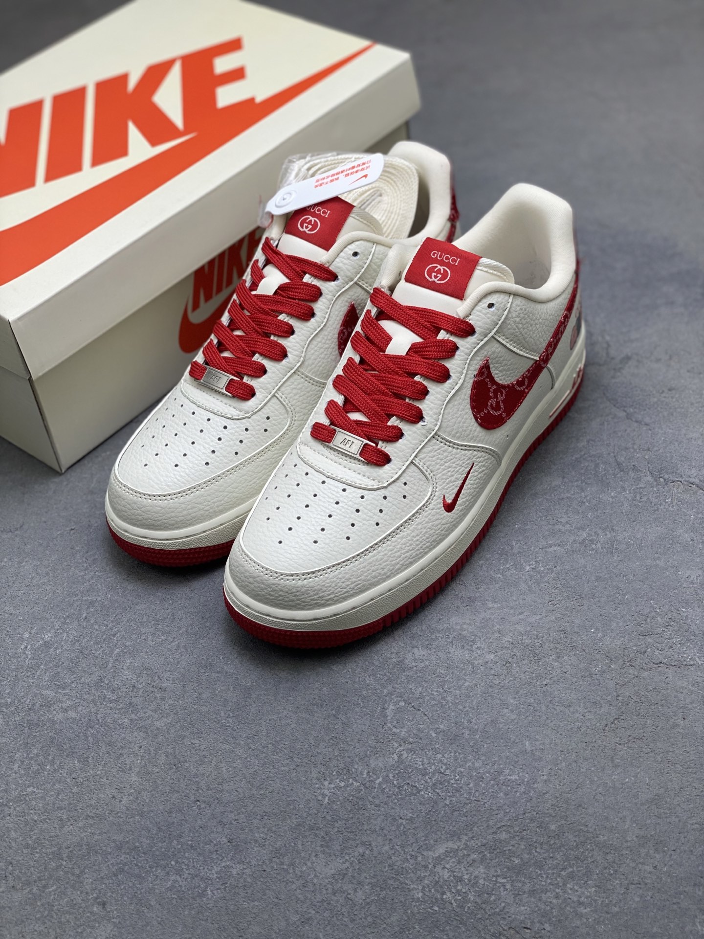 Nike Air Force 1 '07 Low White/Red Custom Sneakers with Gucci Logo 9 i1755535656414 4577 0 7