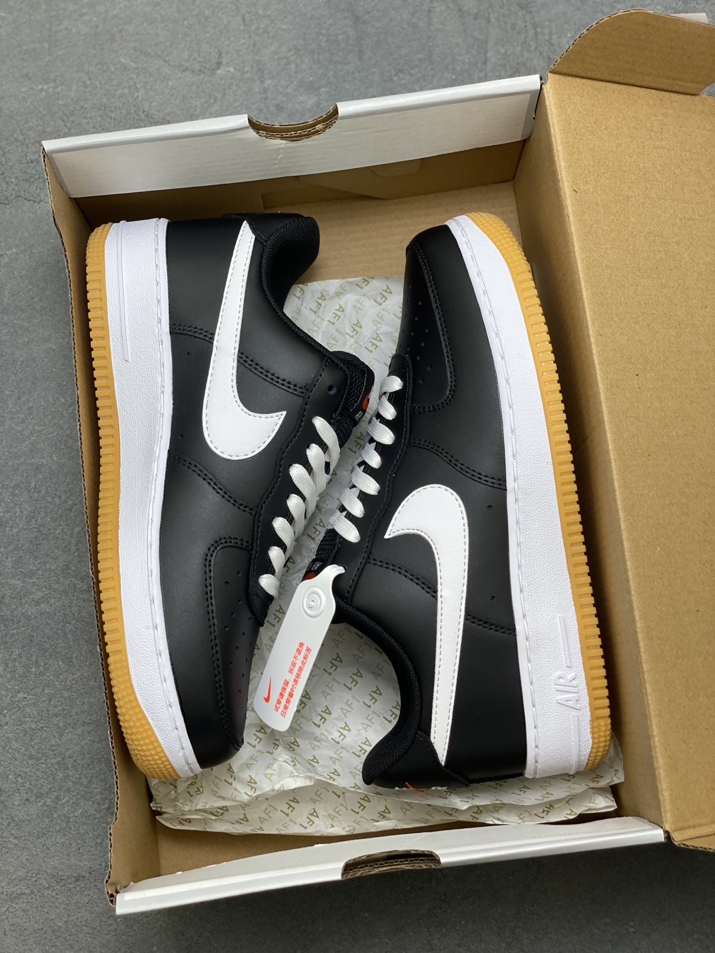Nike Air Force 1 '07 Low Black & White Casual Sneakers 10 i1755535681800 5287 0 8