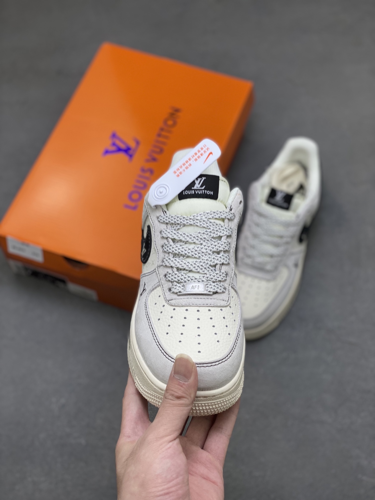 Nike Air Force 1 '07 Low Louis Vuitton Custom Sneakers - Limited Edition 3 i1755710732001 4233 0 1