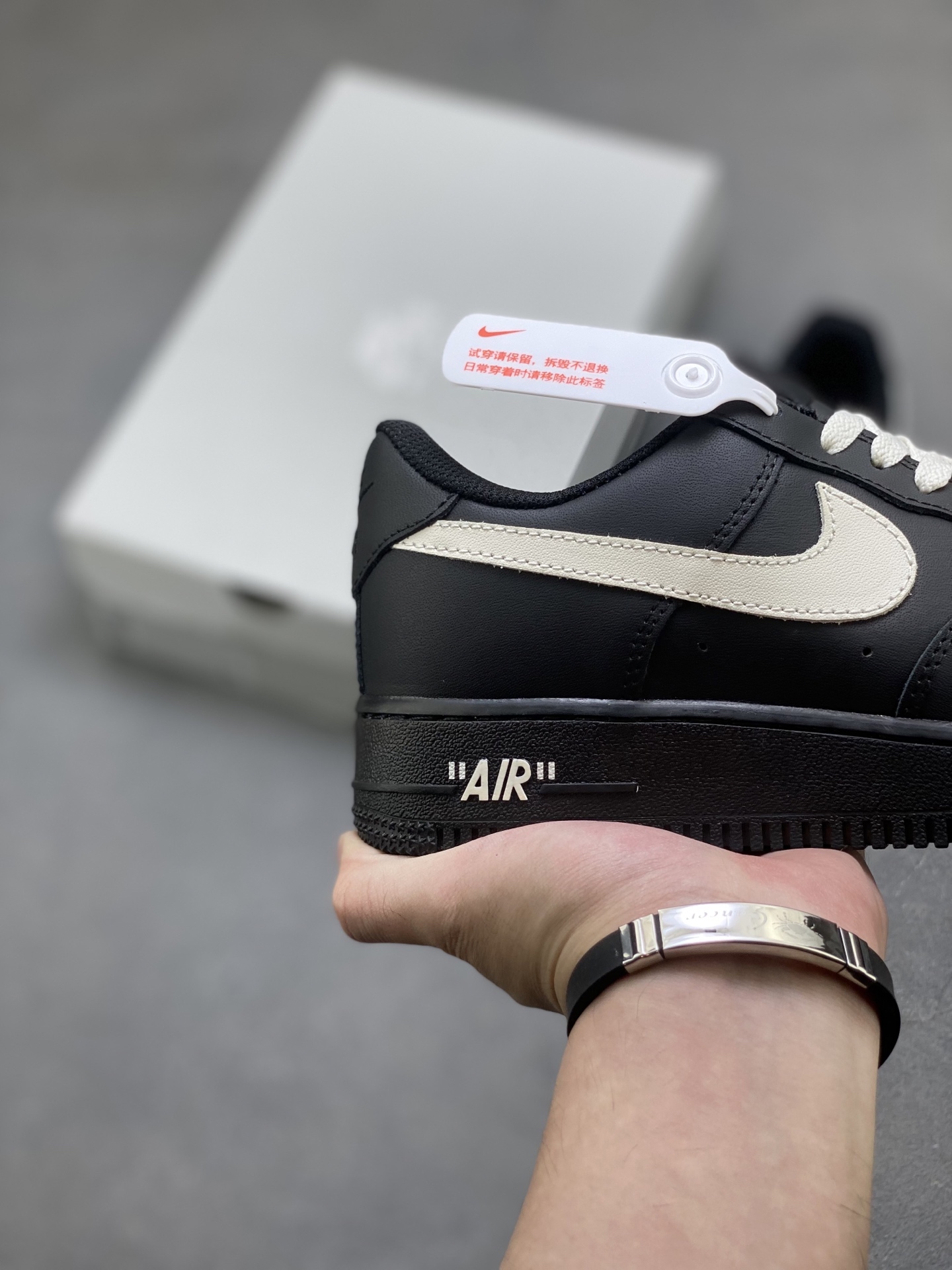 Nike Air Force 1 '07 Low Black/White Leather Sneakers DD8959-001 6 i1755710839827 4390 0 4