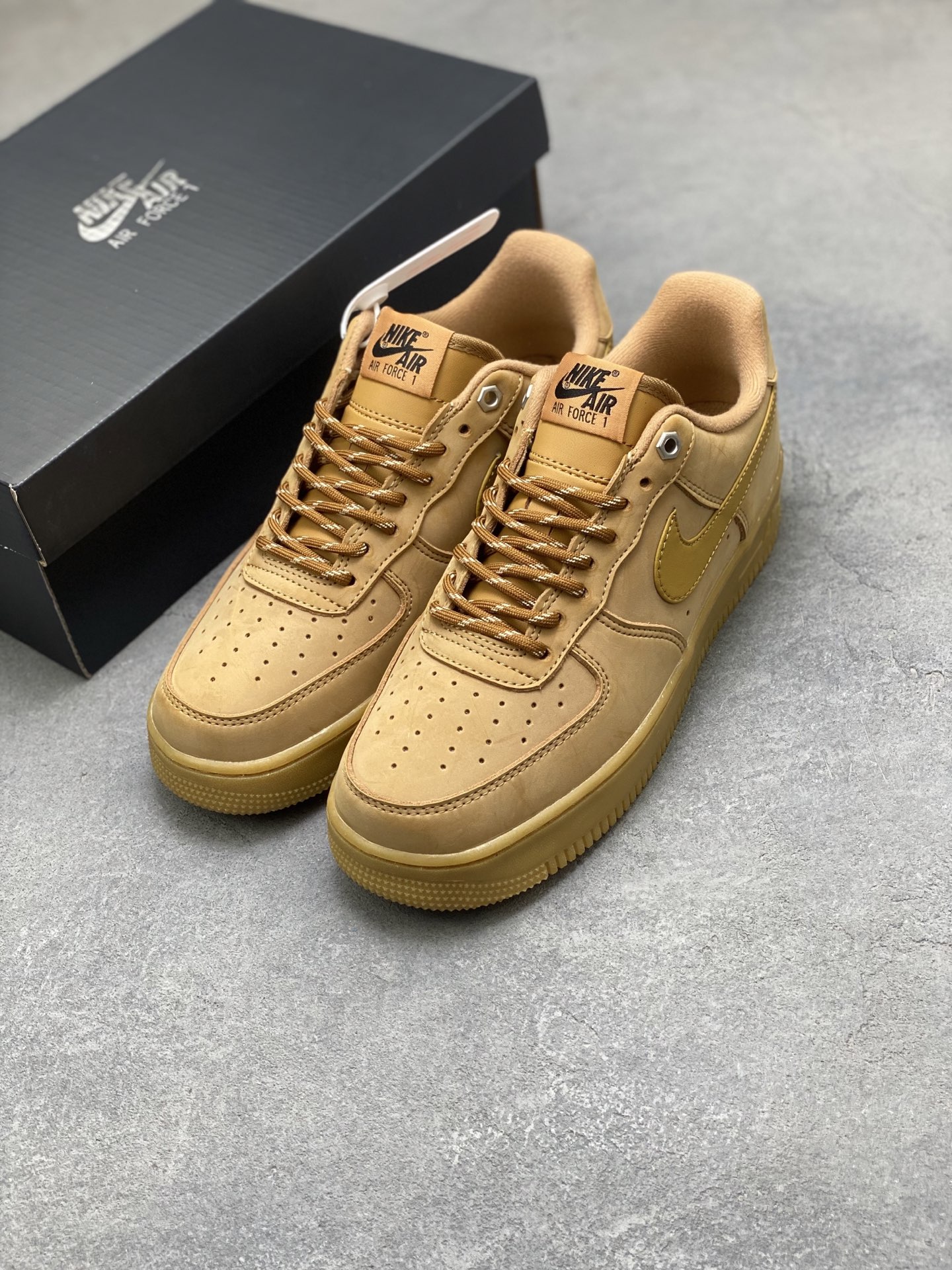 Nike Air Force 1 '07 Wheat Casual Sneakers Honeycomb Cushioning 9 i1755711900873 5257 0 7